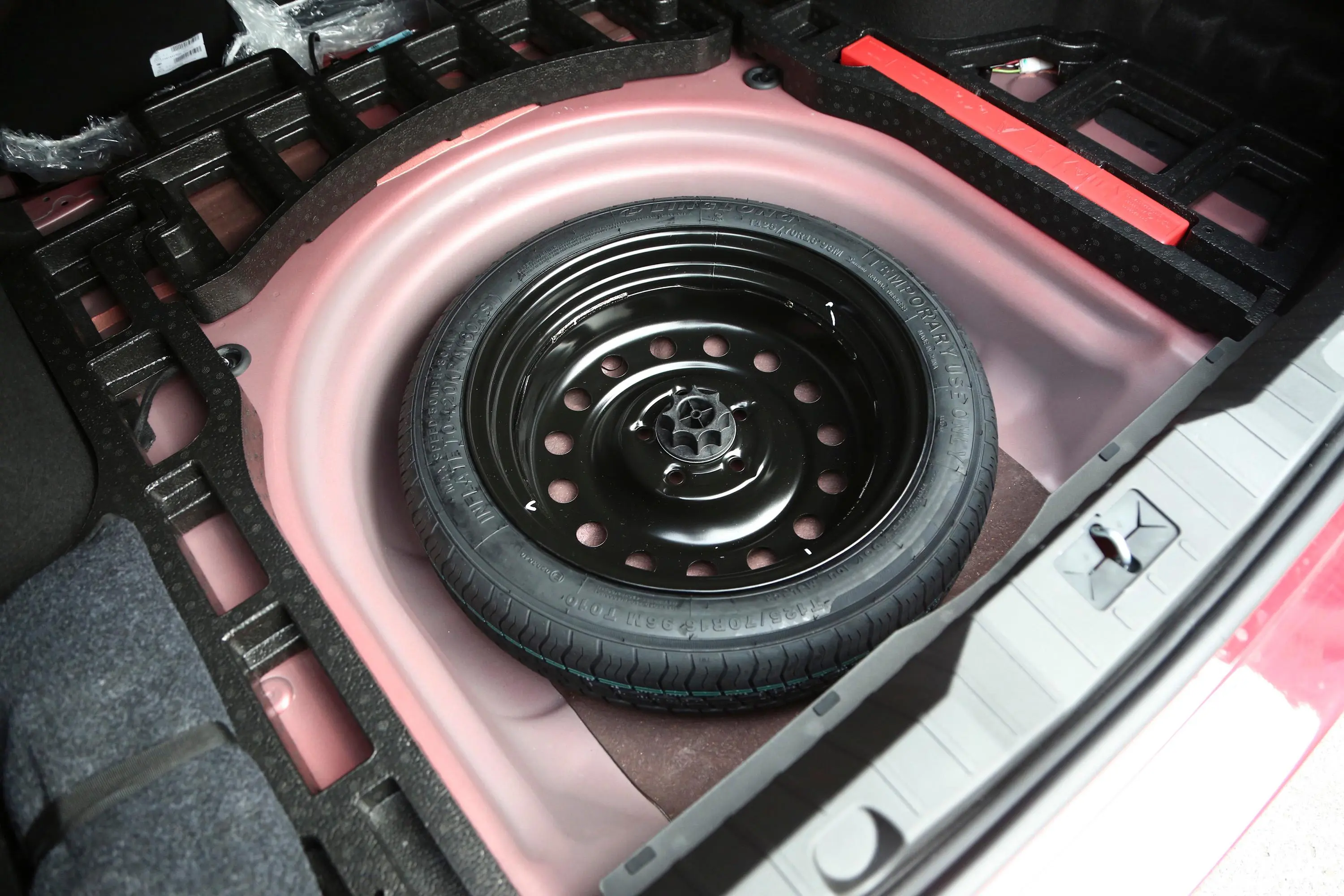 轩度1.5T CVT 雄起版备胎