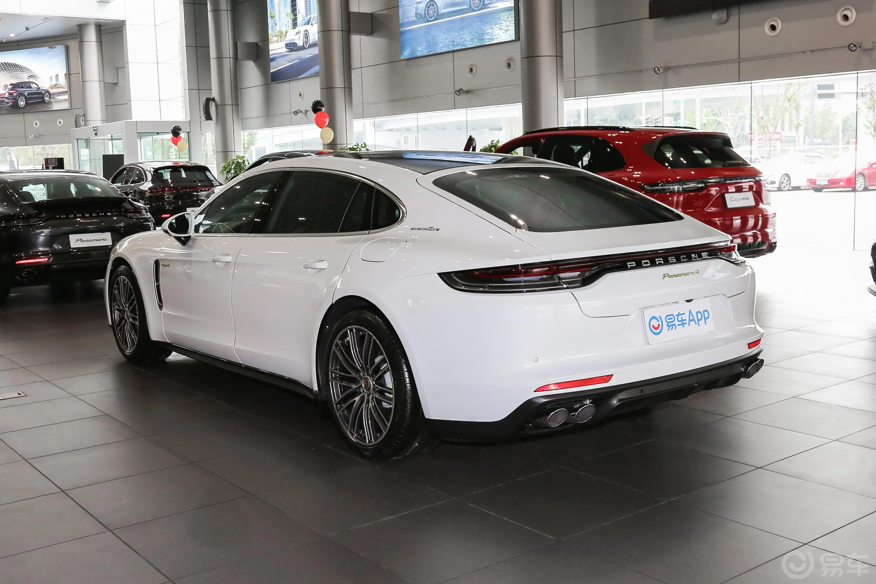 Panamera E-HybridPanamera 4 E-Hybrid 行政加长版 2.9T外观