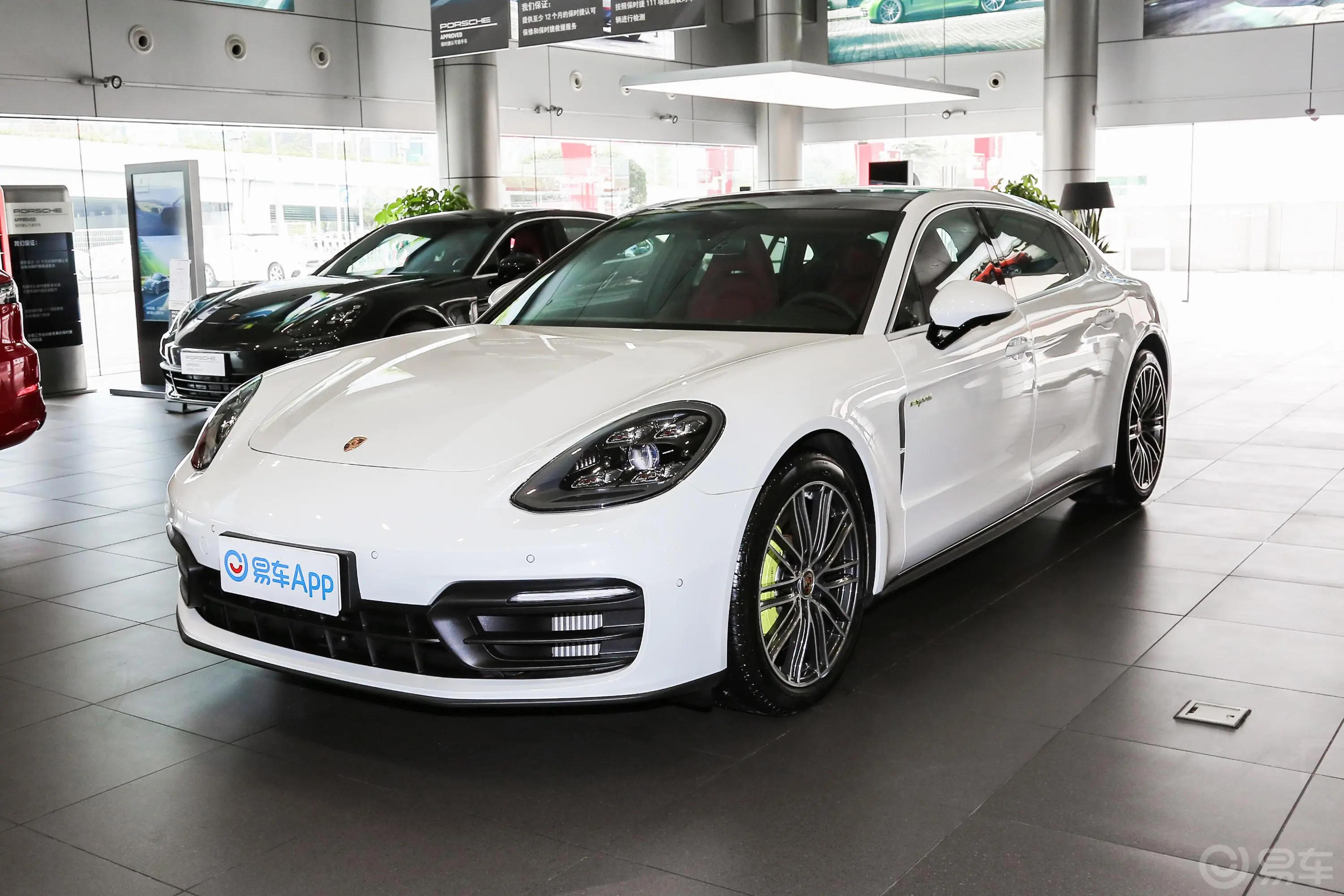 Panamera E-HybridPanamera 4 E-Hybrid 行政加长版 2.9T外观