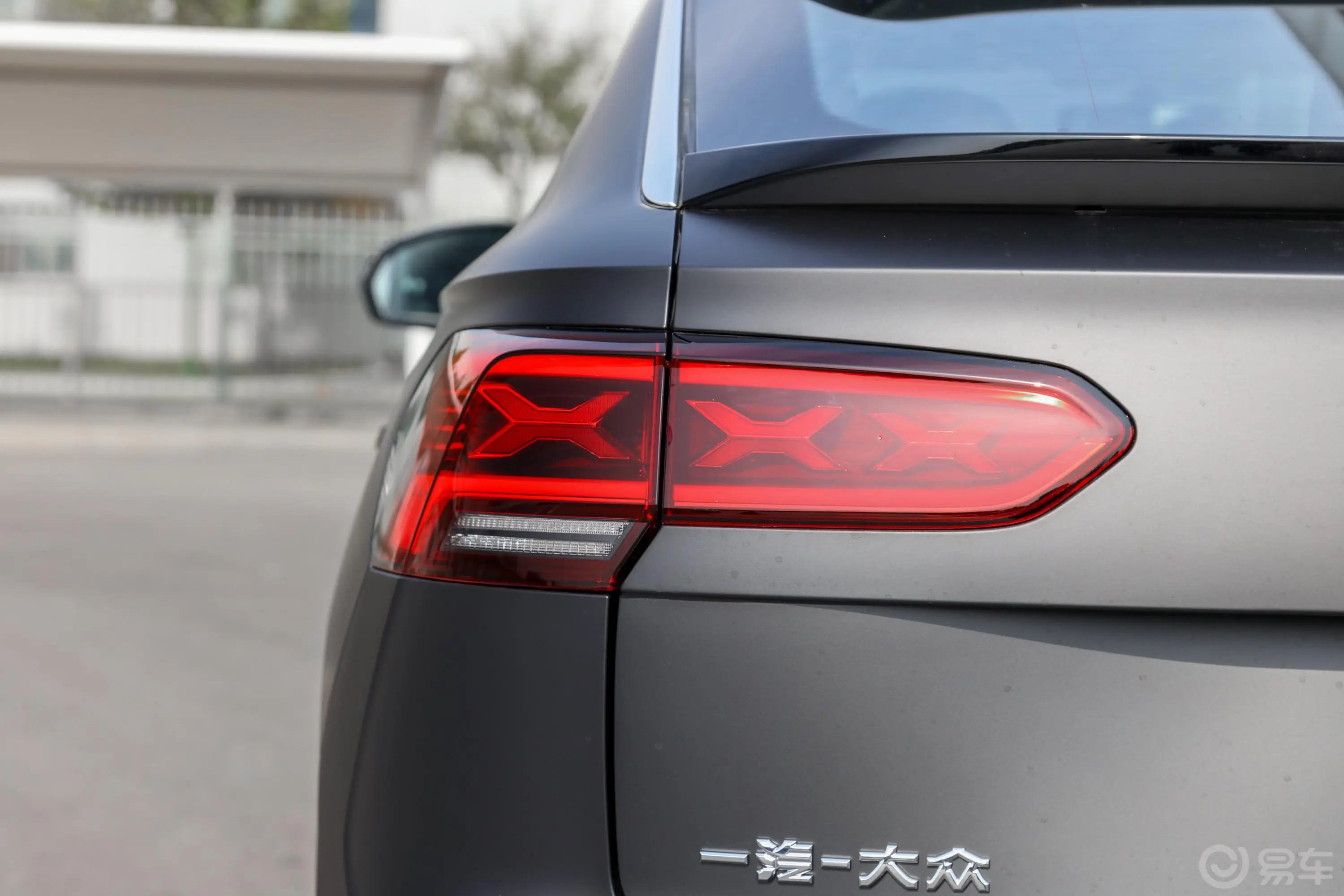 探岳X330TSI 两驱 尊贵智联版外观