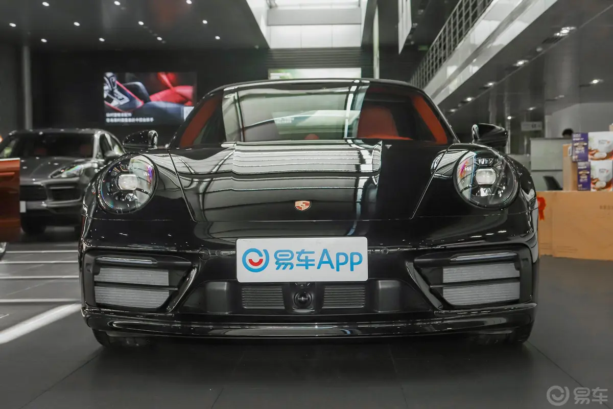 保时捷911Carrera 4S Cabriolet 3.0T正前水平