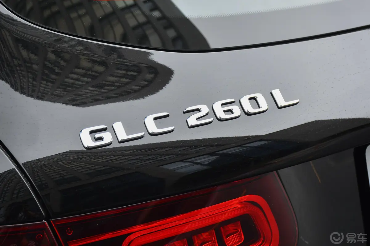 奔驰GLCGLC 260 L 4MATIC 动感型外观