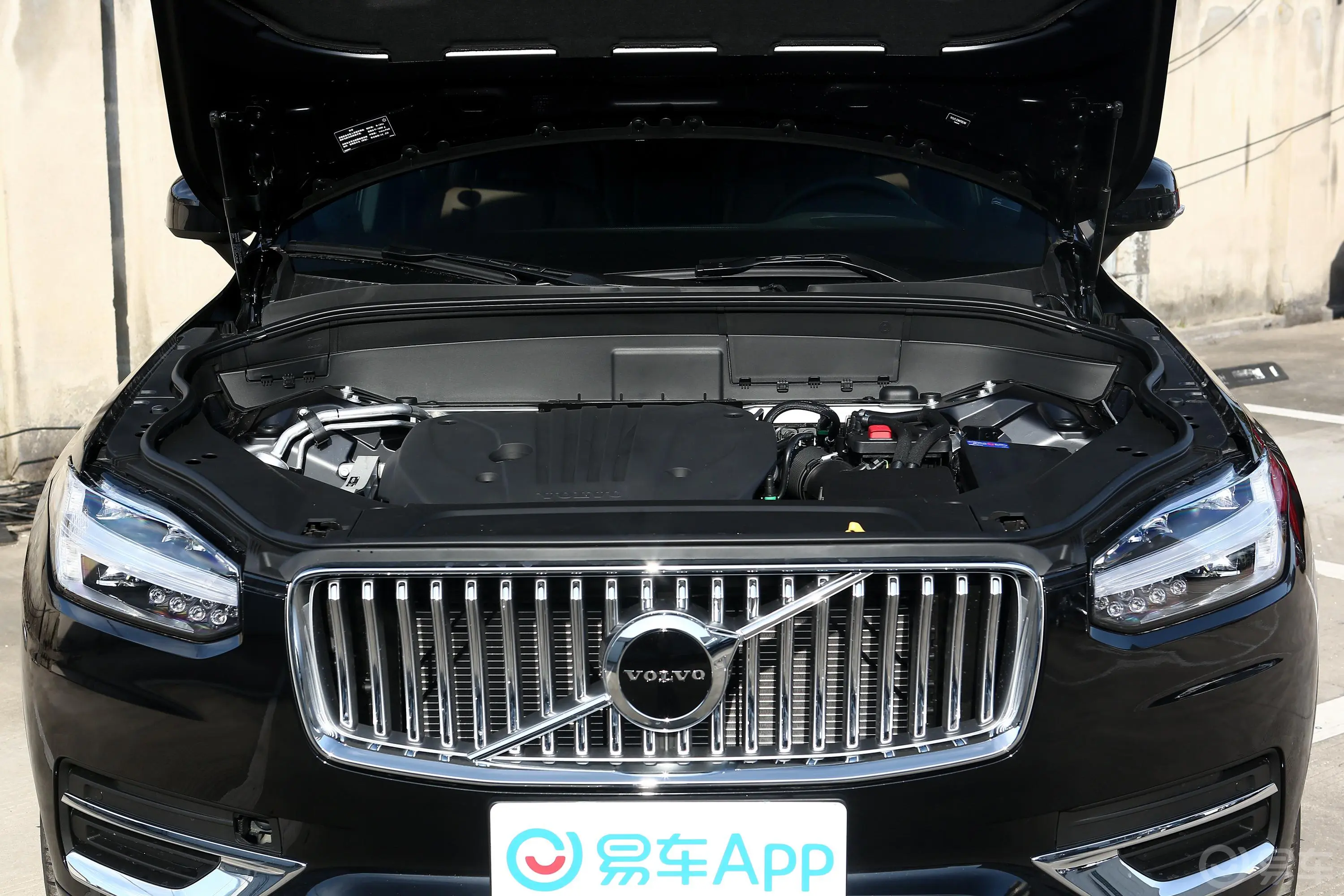 沃尔沃XC90B5 智行豪华版 7座发动机舱整体