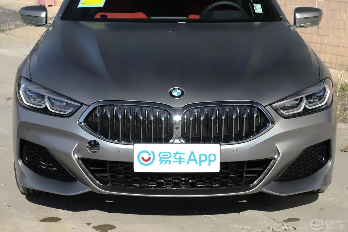 宝马8系改款 四门轿跑车 840i xDrive M运动套装外观