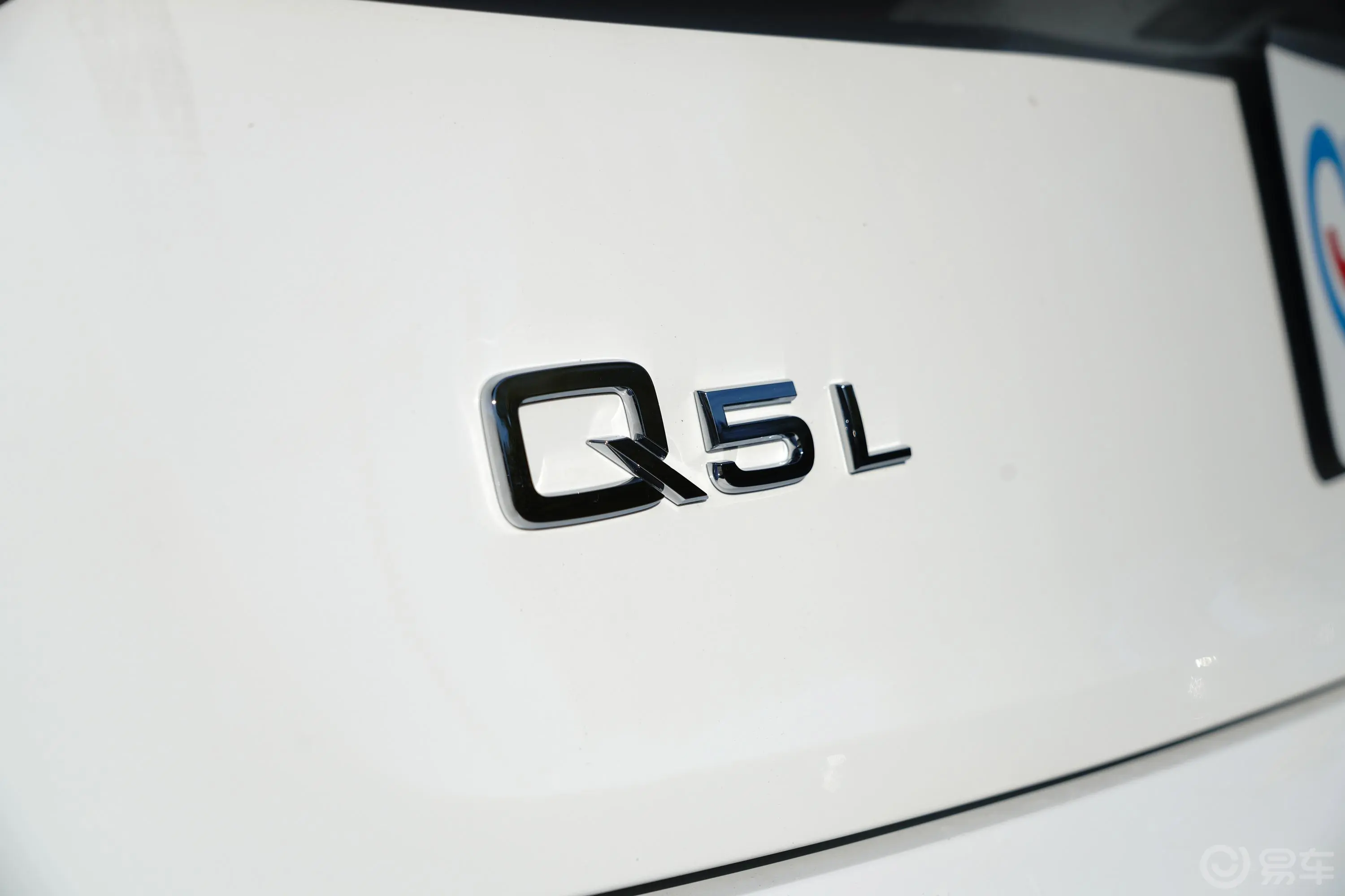 奥迪Q5L45 TFSI 豪华动感型外观