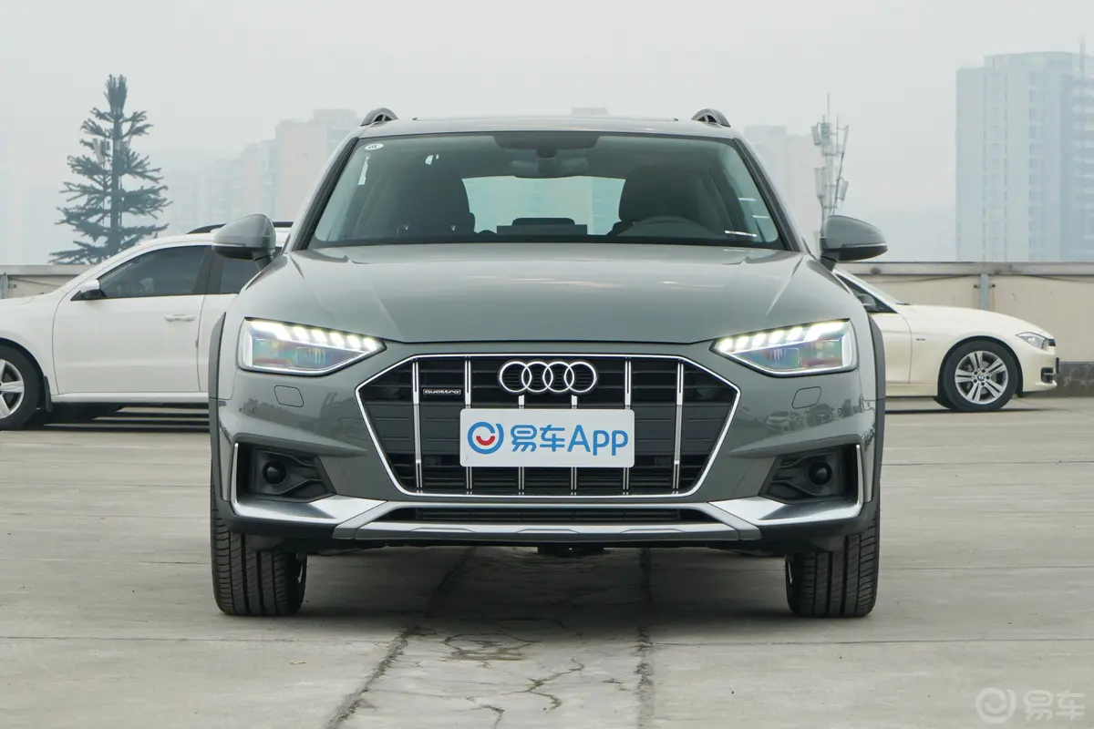 奥迪A4(进口)allroad quattro正前水平