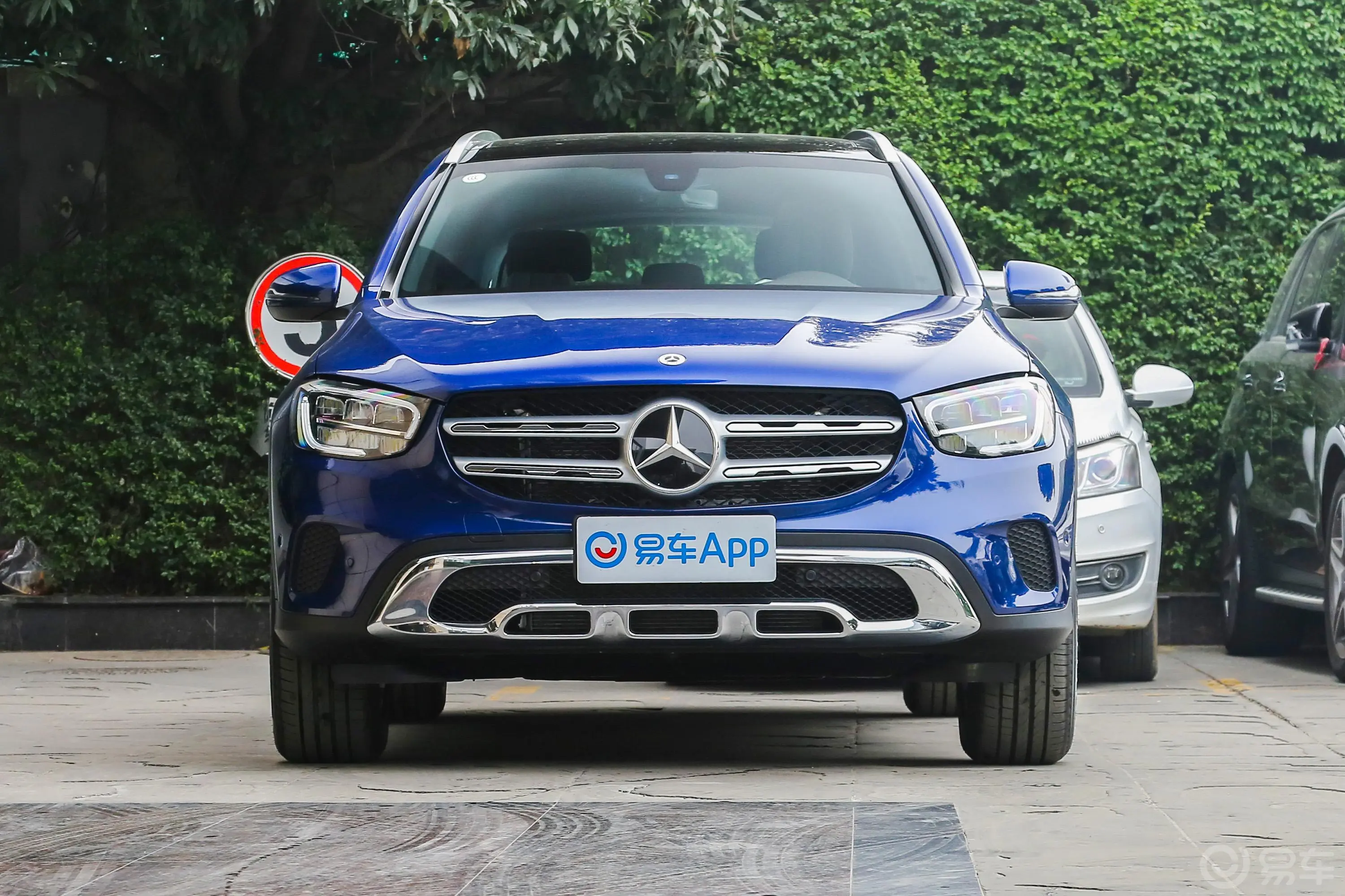 奔驰GLCGLC 260 L 4MATIC 动感型外观