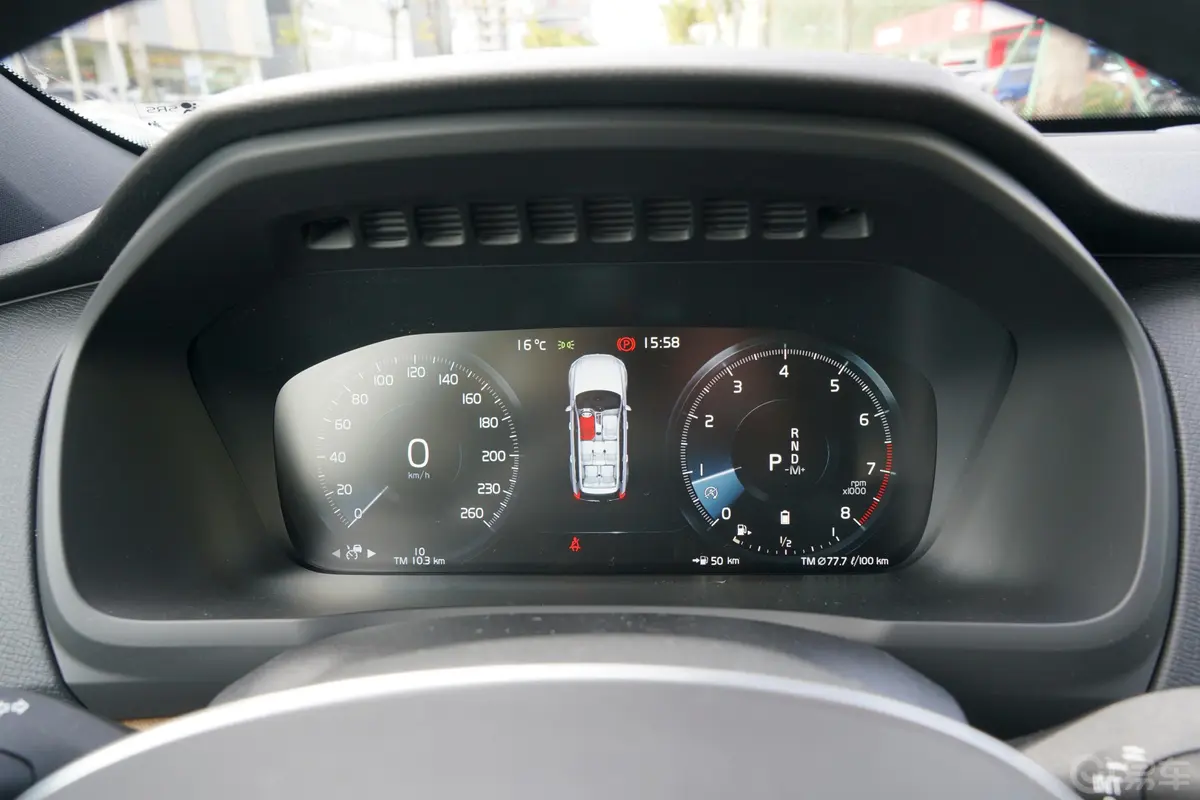 沃尔沃XC90B6 智逸豪华版 7座内饰