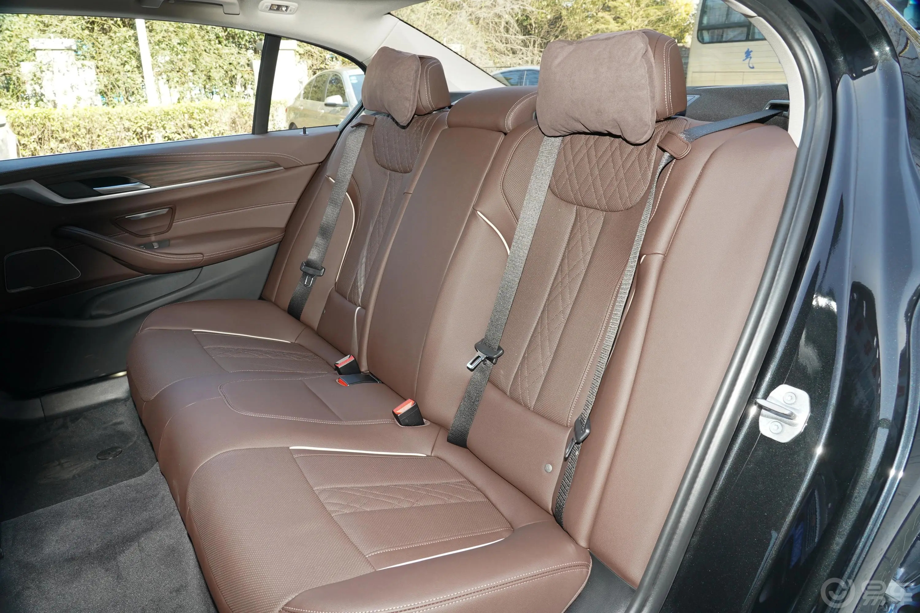 宝马5系改款 530Li 领先型 豪华套装后排座椅