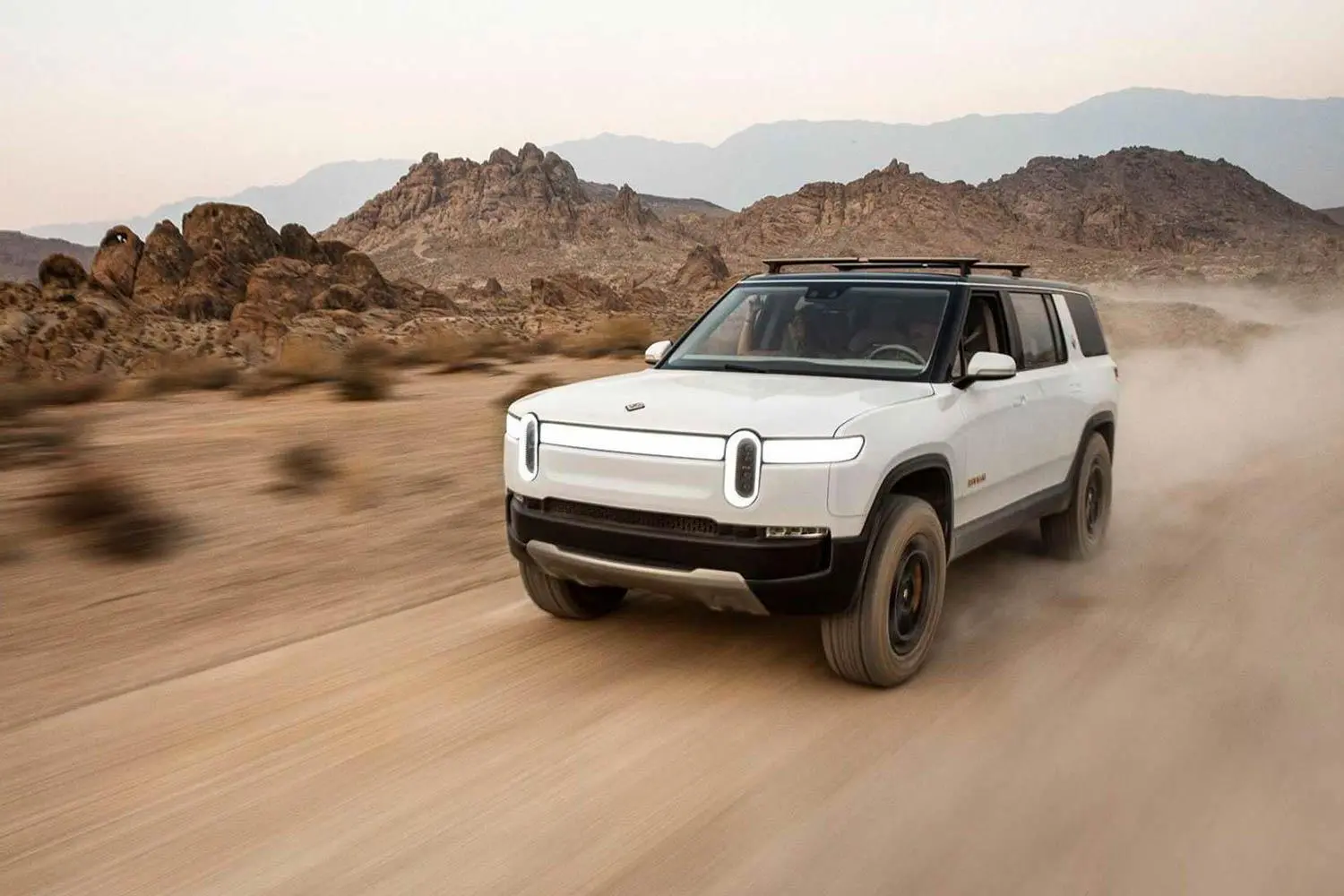  RIVIAN R1S