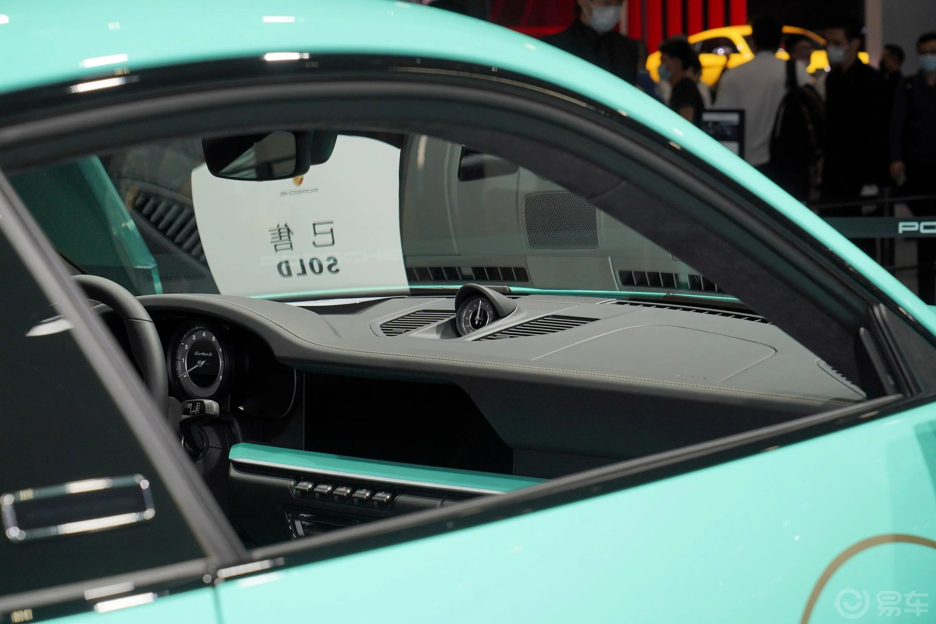保时捷911Turbo S 3.7T 保时捷中国20周年纪念版内饰