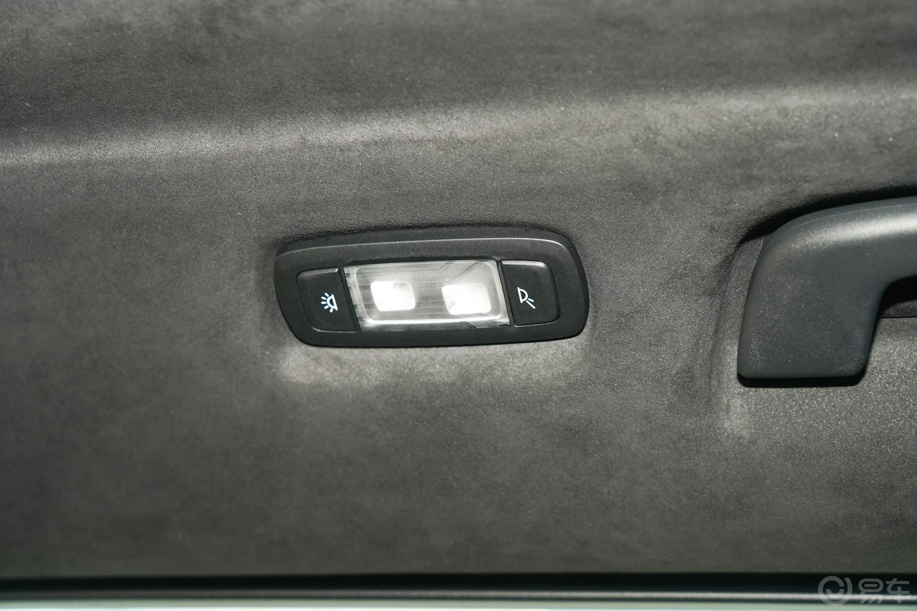 宝马X7xDrive40i 尊享型 M运动套装空间