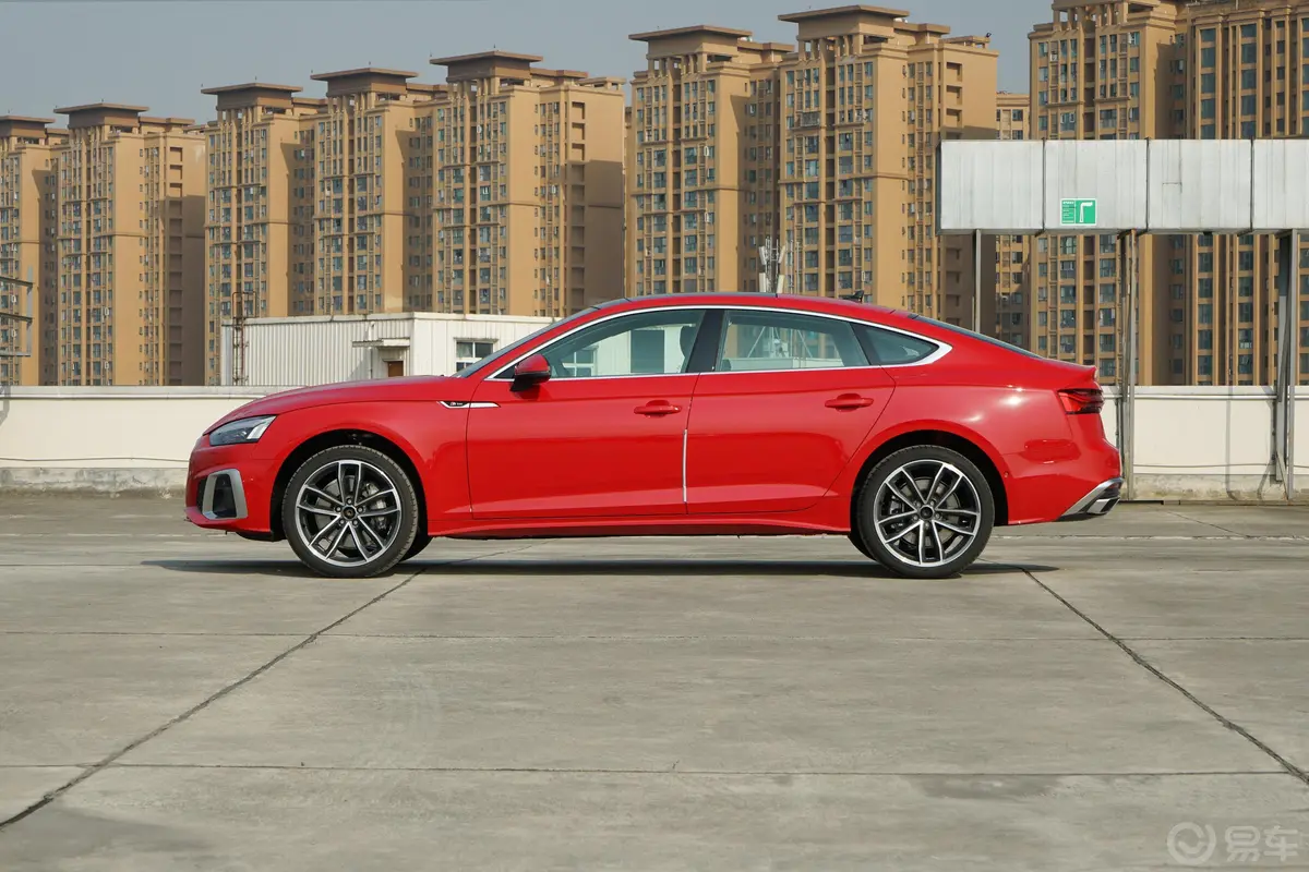 奥迪A5Sportback 45 TFSI quattro 臻选动感型外观