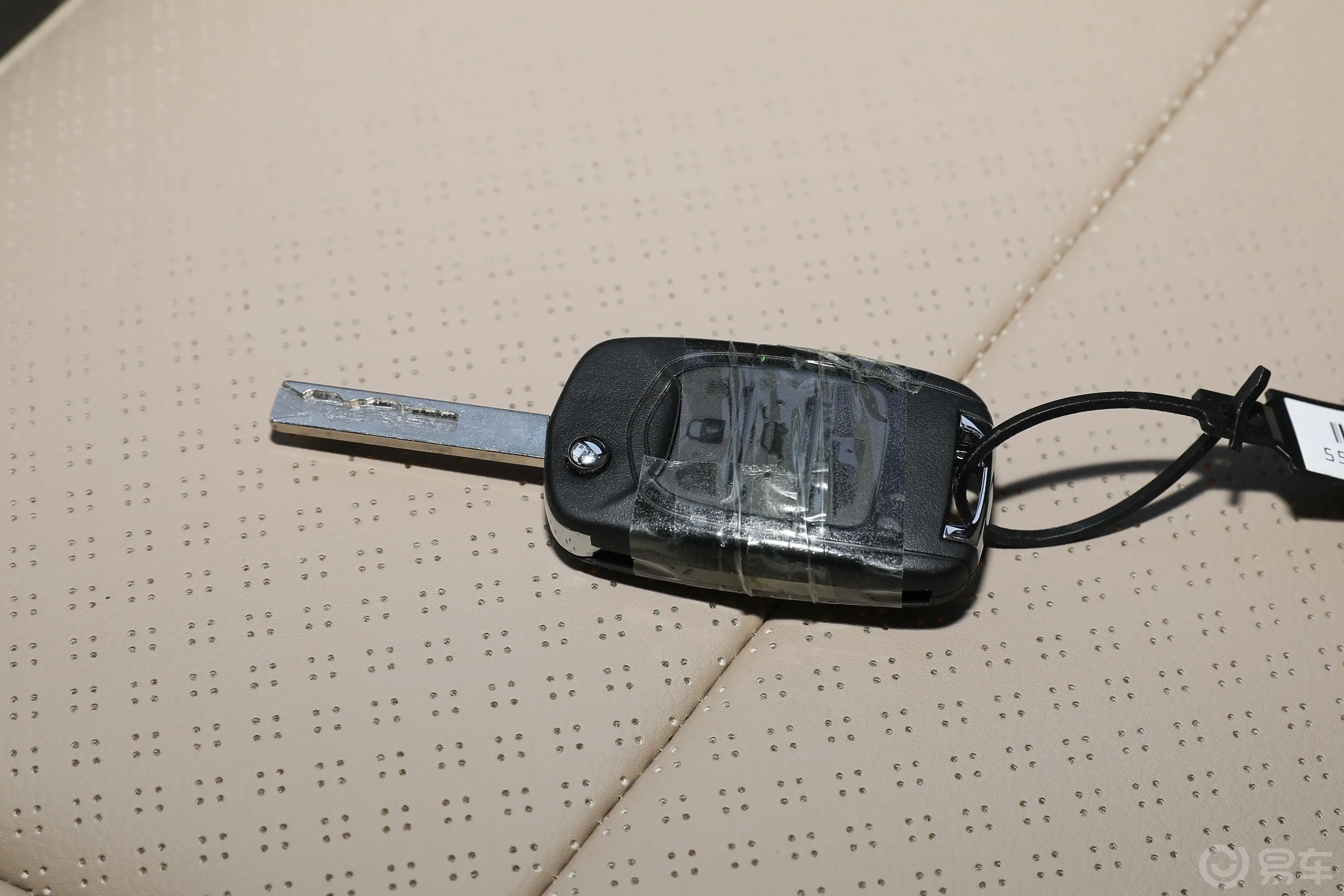 五菱宏光S改款 1.5L 手动舒适型钥匙正面