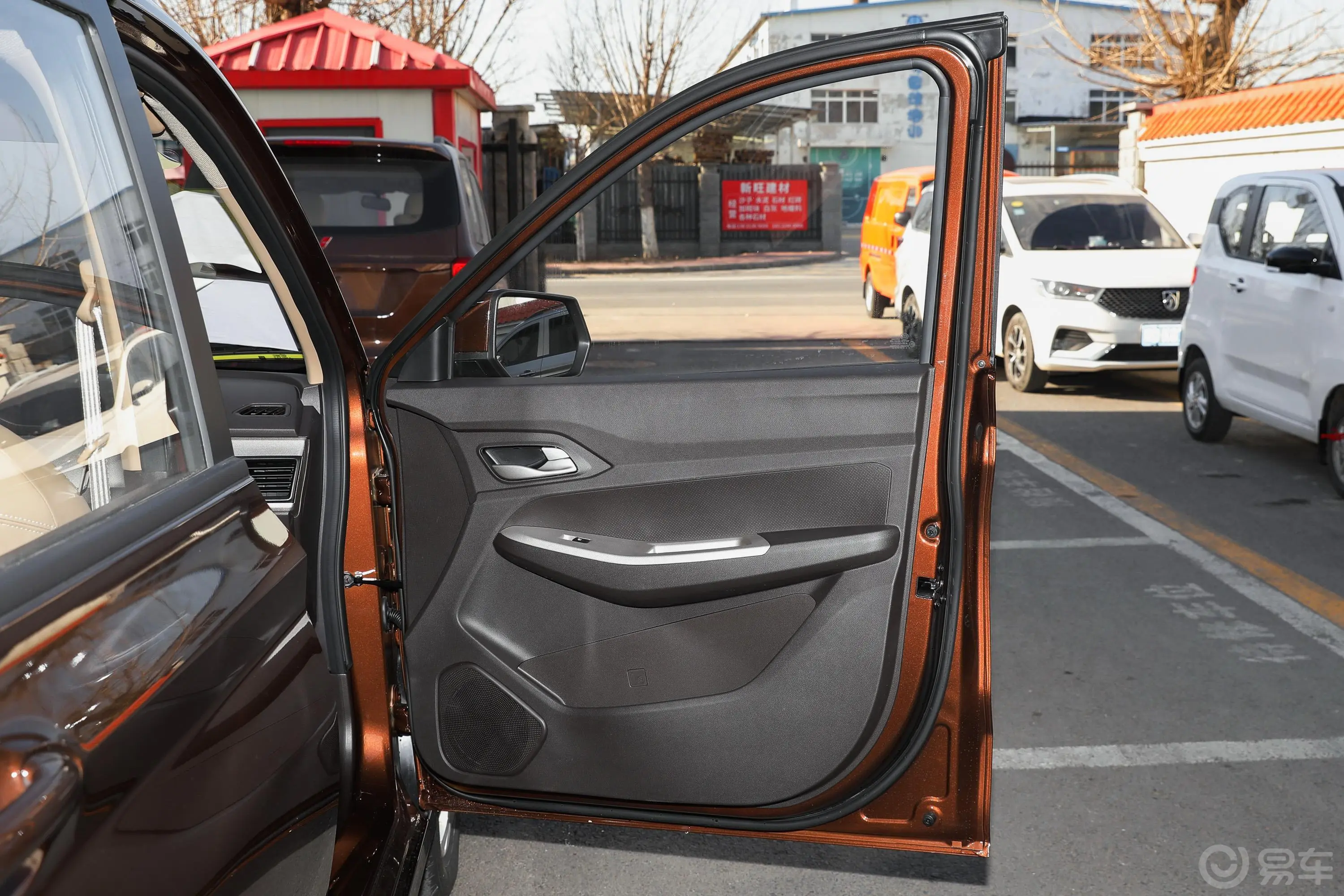 五菱宏光S改款 1.5L 手动舒适型副驾驶员车门