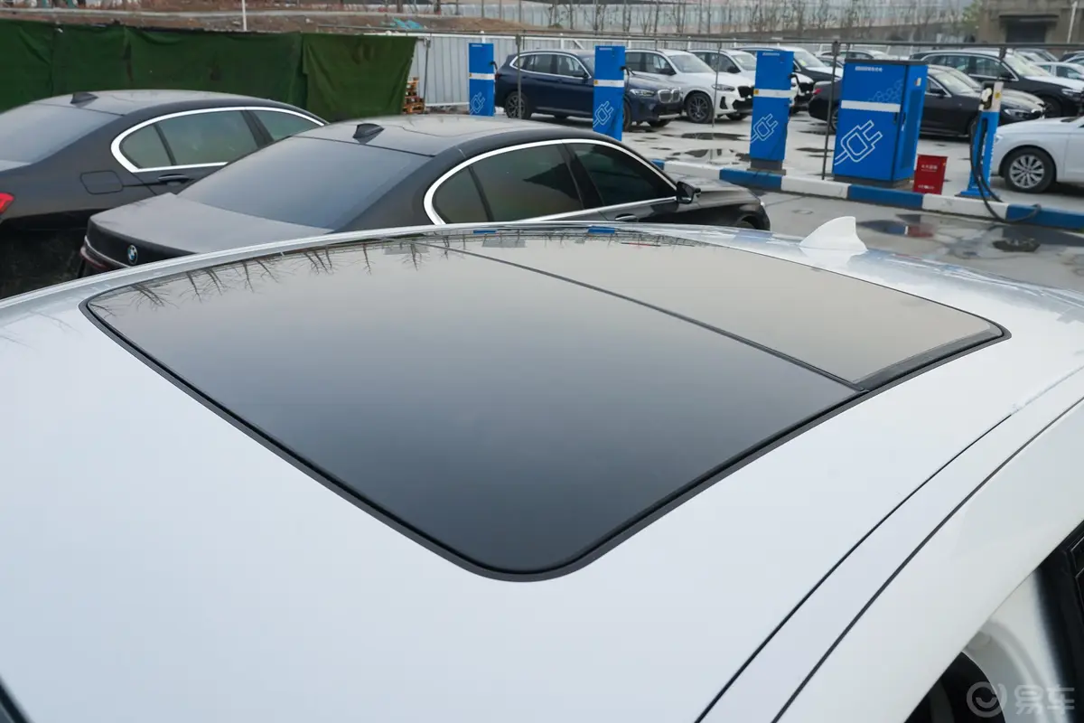 宝马X4xDrive25i M运动套装天窗