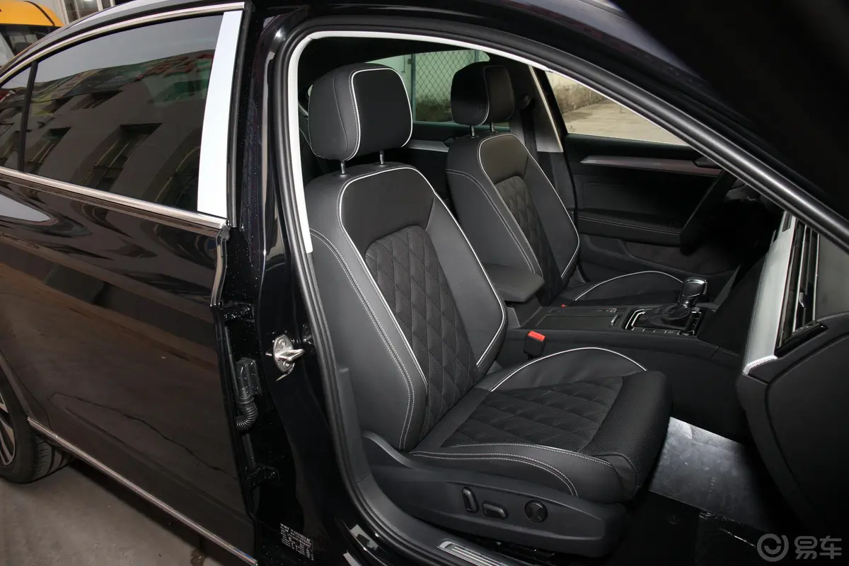 迈腾GTE 插电混动1.4T 尊贵型副驾驶座椅