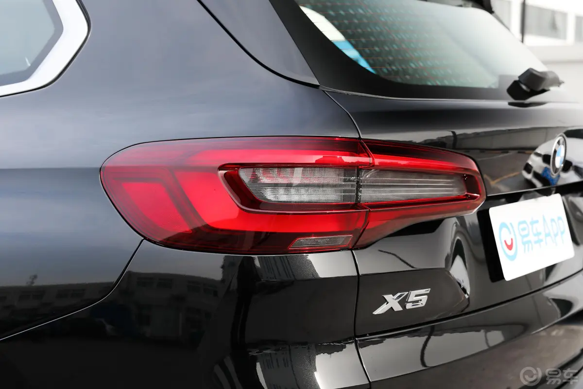 宝马X5(进口)xDrive30i M运动套装外观