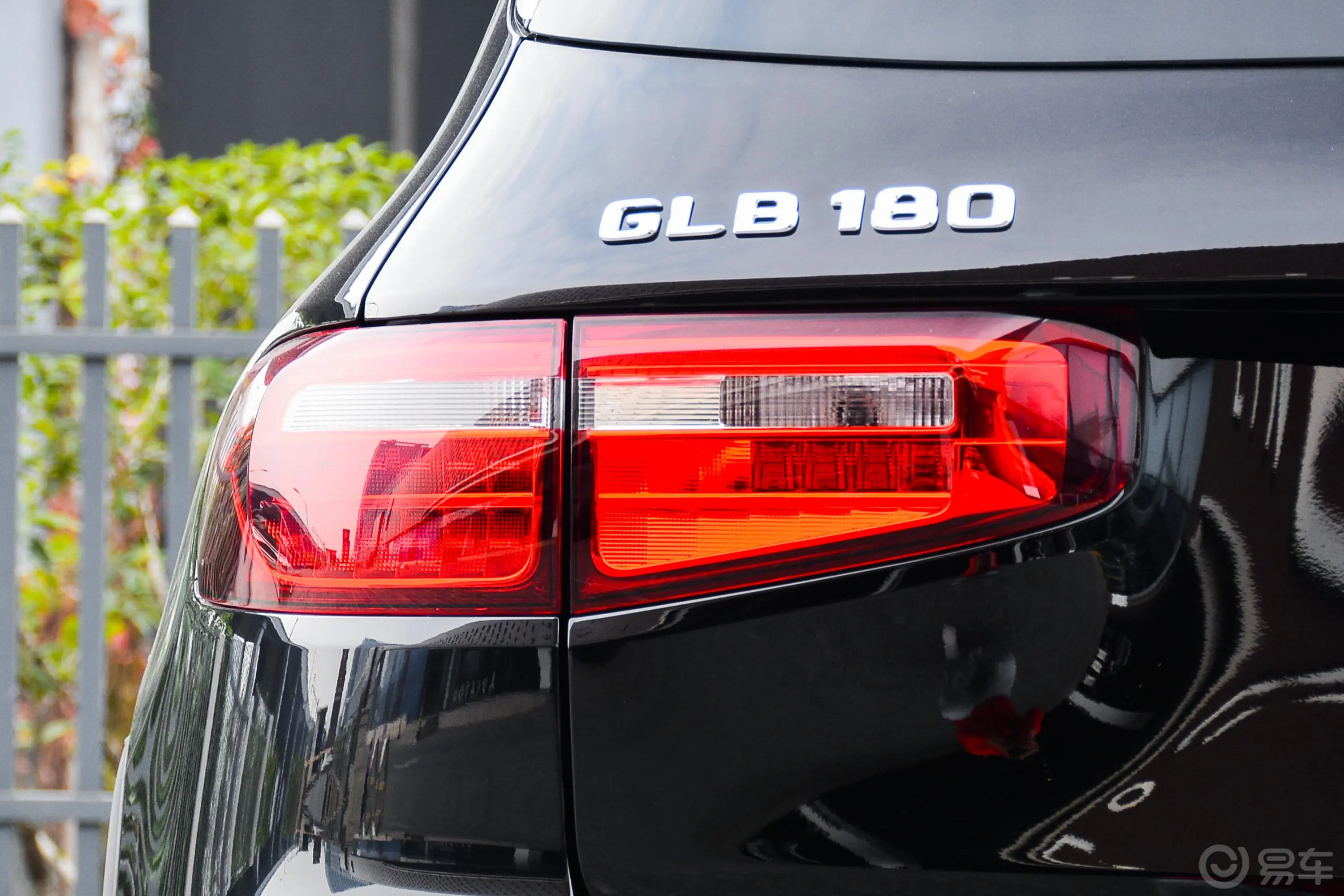 奔驰GLB改款 GLB 180 时尚型外观