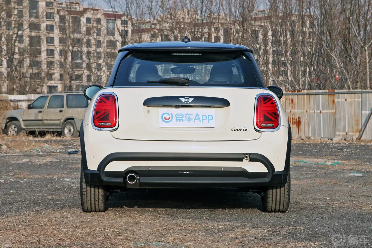 MINI改款 1.5T COOPER 艺术家外观