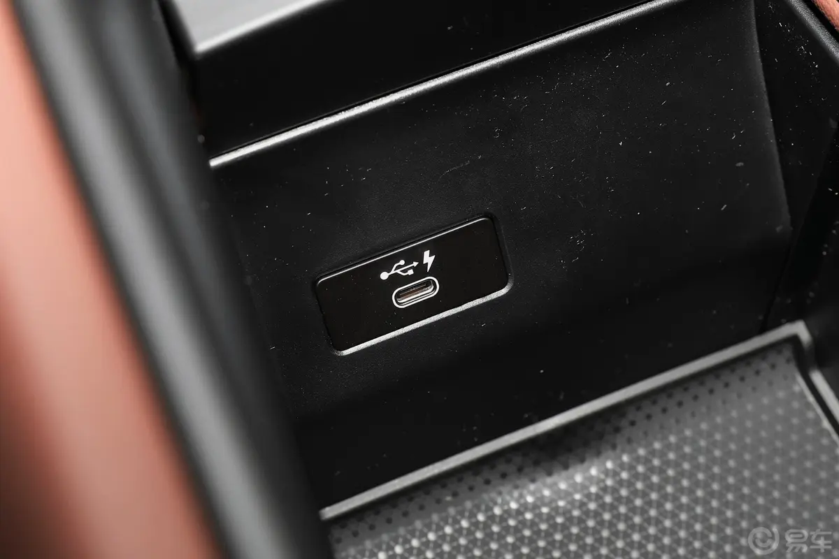 宝马X5 插电混动(进口)xDrive45e M运动套装内饰