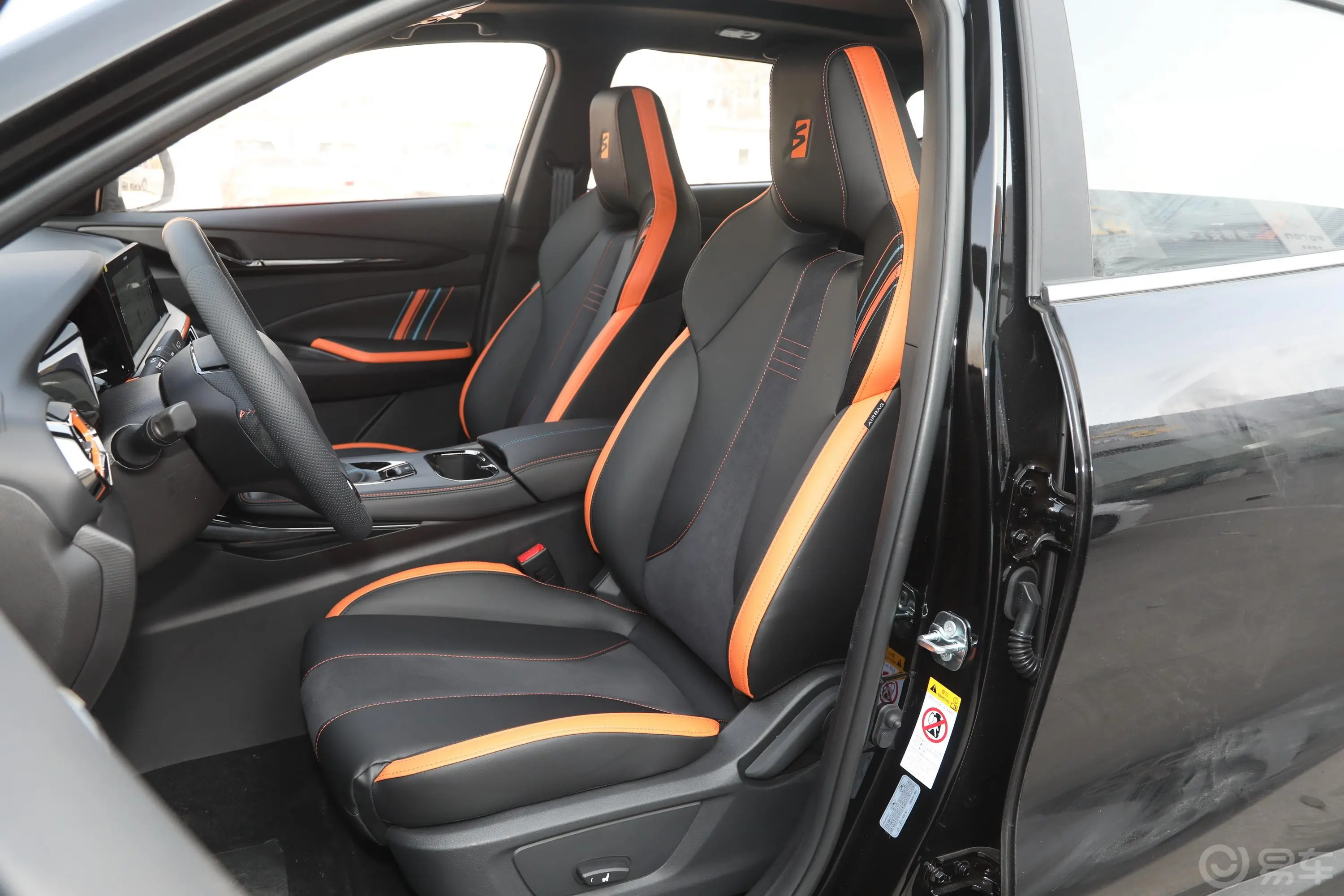 长安欧尚X5运动版 1.5T 双离合飓风音速型驾驶员座椅