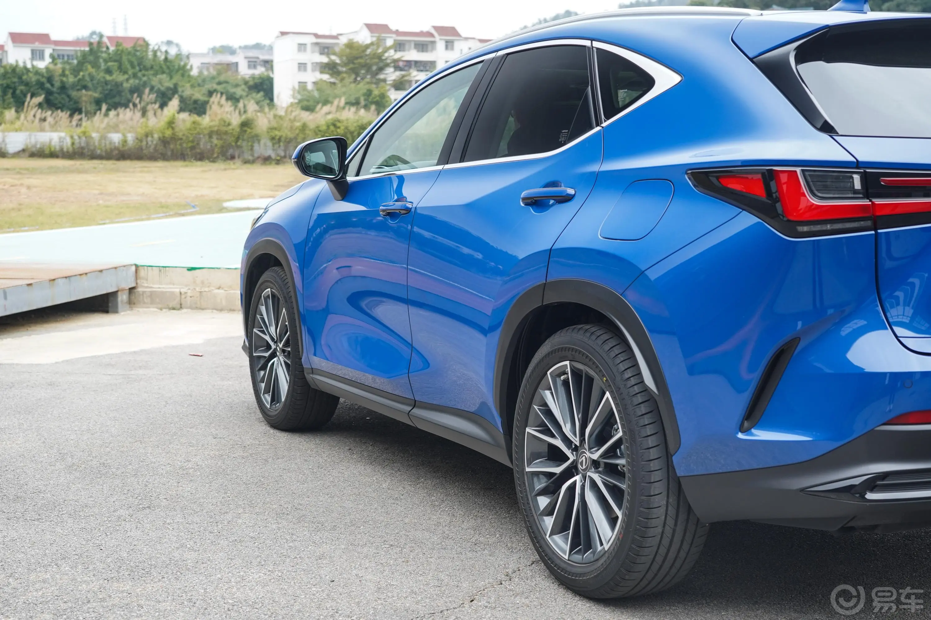 雷克萨斯NX350h 四驱创领版外观细节