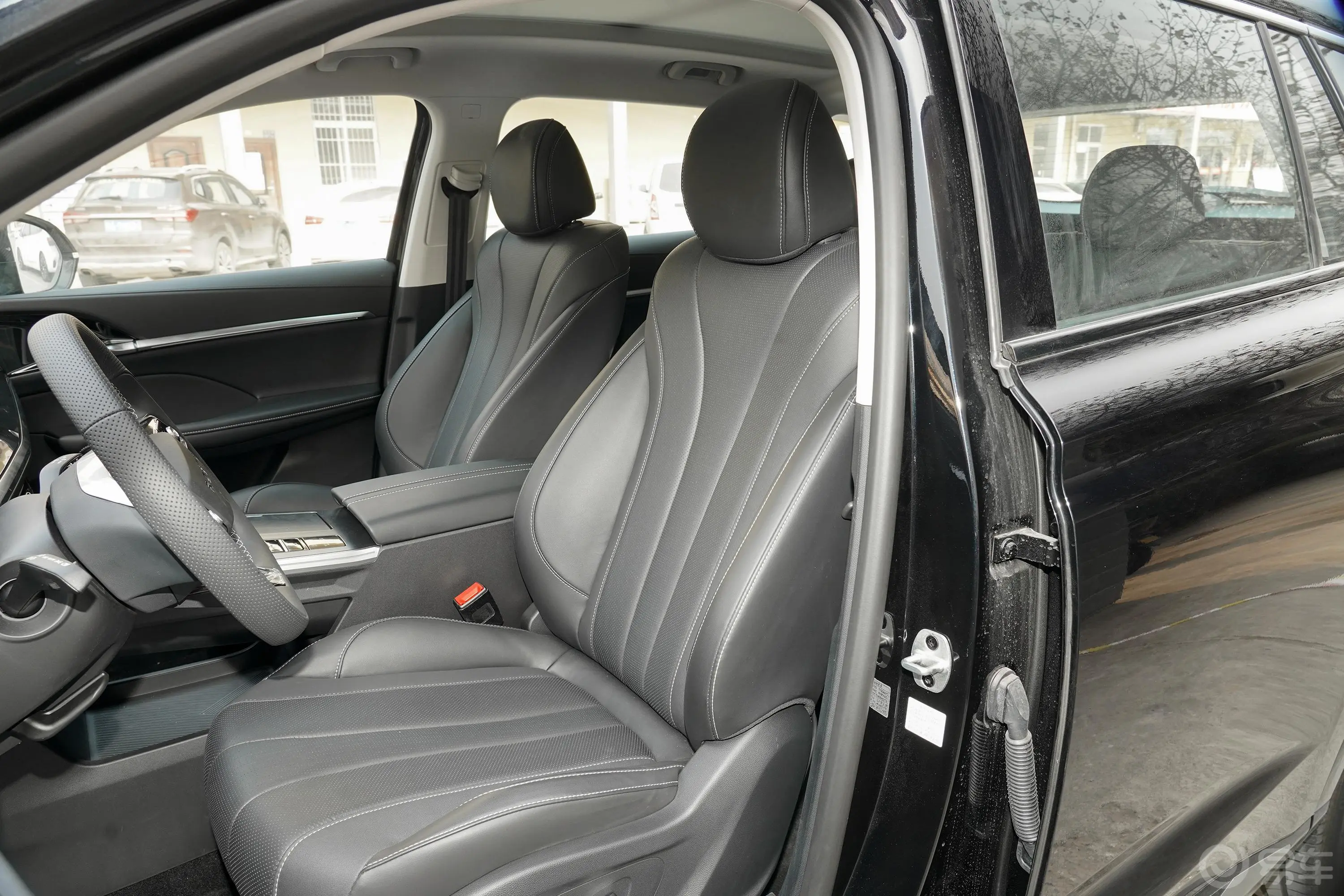 荣威RX5 MAX2.0T 有为尊荣版驾驶员座椅