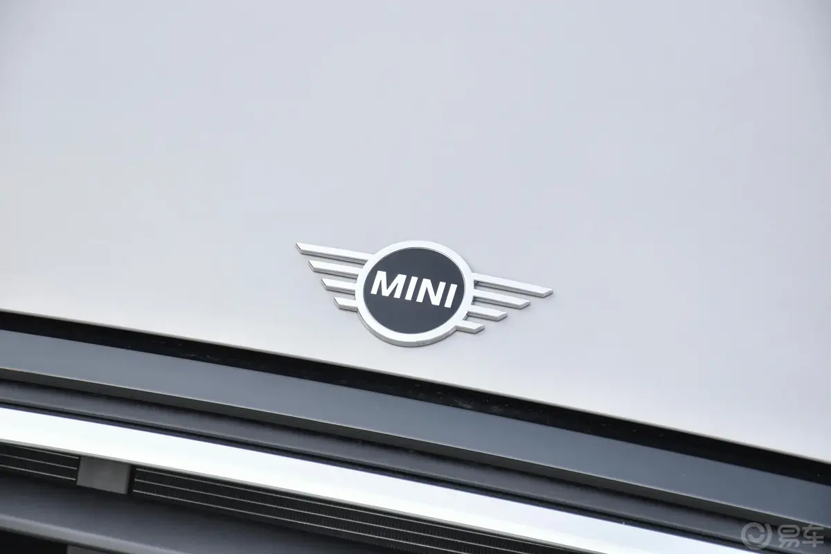 MINI CABRIO改款 1.5T COOPER CABRIO 经典派外观