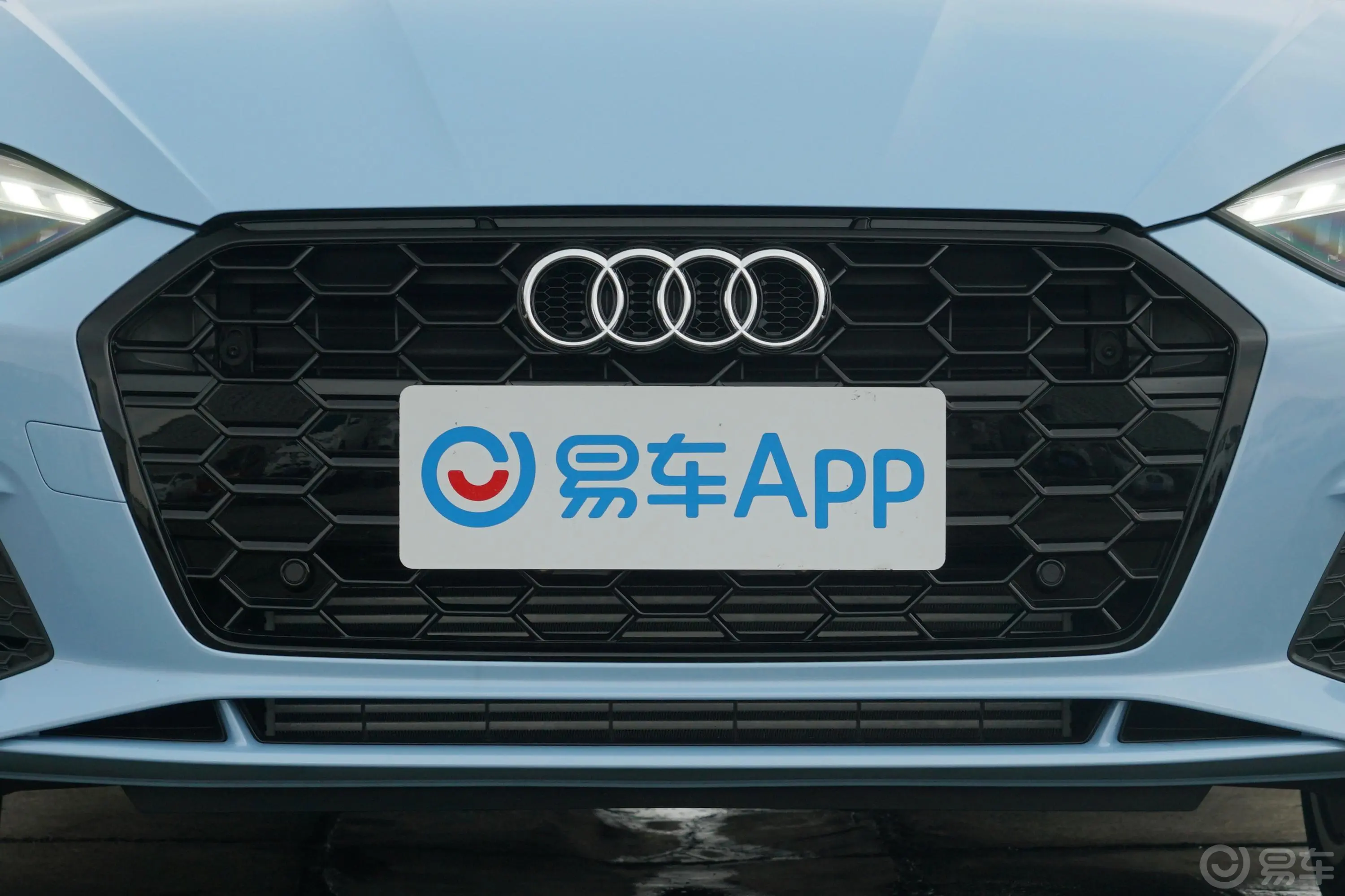 奥迪A5Coupe 40 TFSI 时尚动感型外观