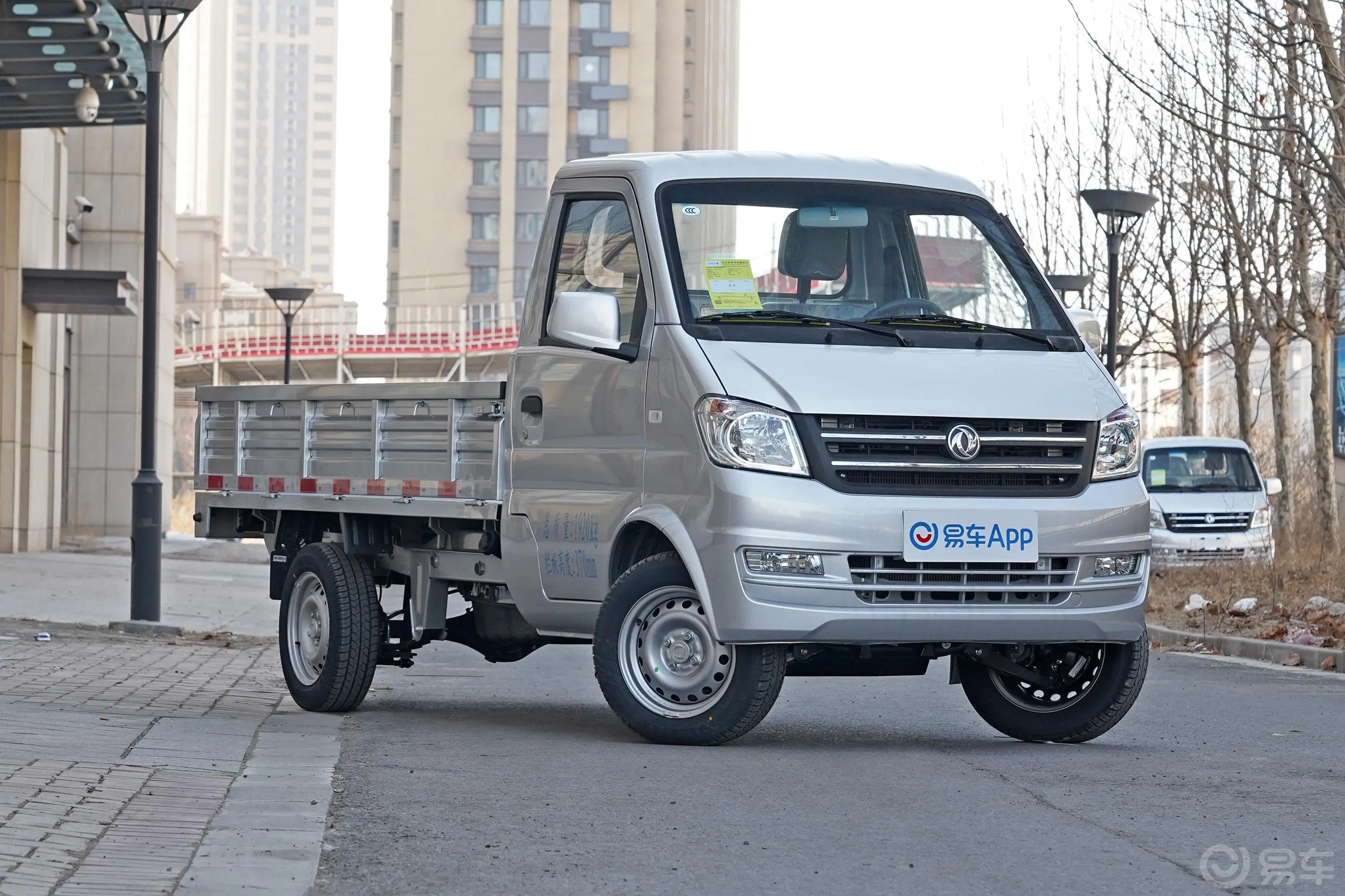 东风小康K01K01L 1.3L 基本型前轮毂造型