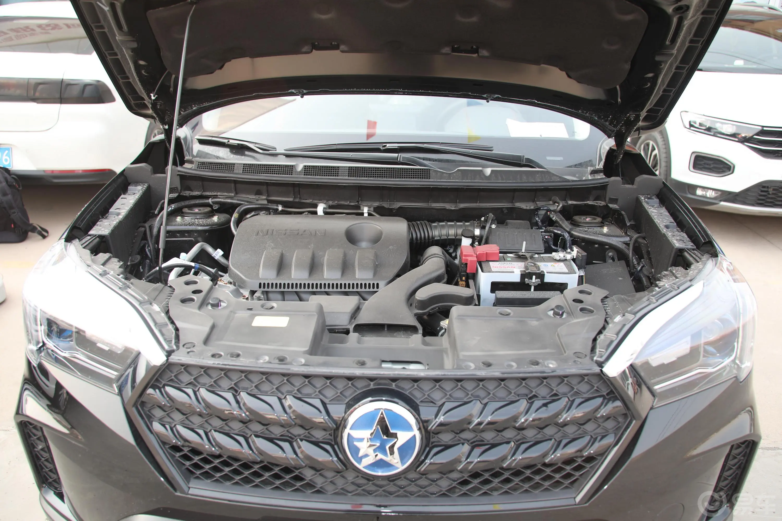 启辰T601.6L CVT 智行版发动机舱整体