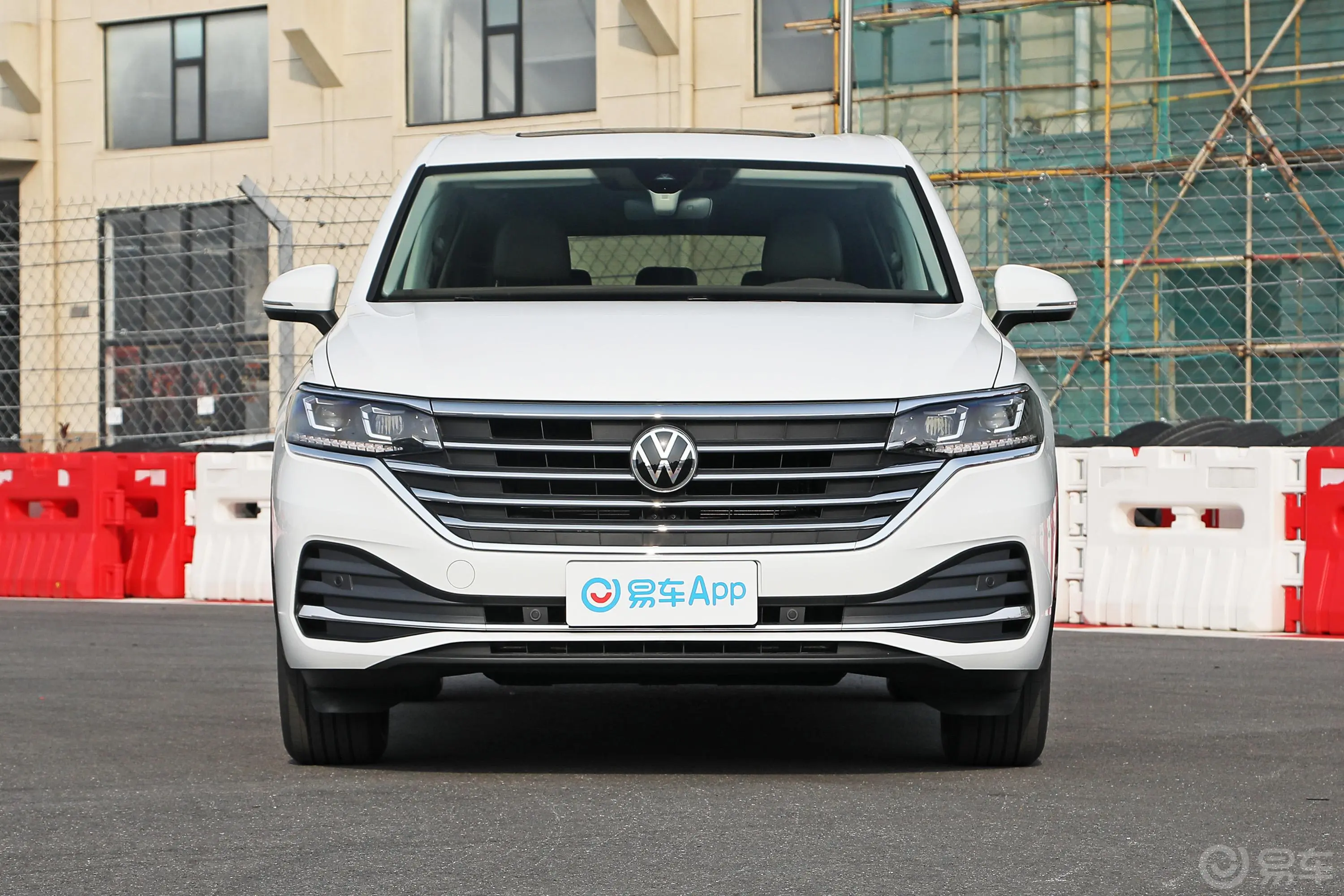 威然330TSI 豪华版外观