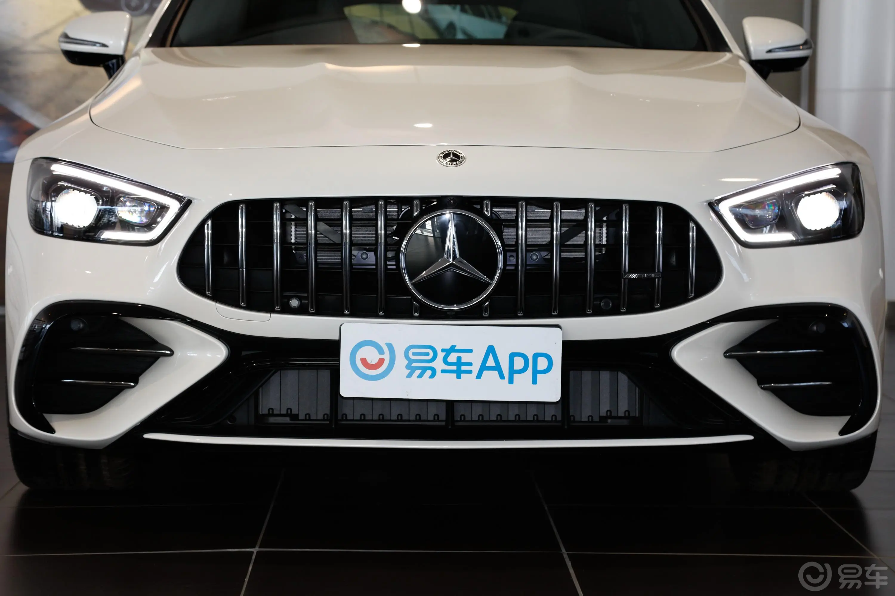 奔驰GT AMGAMG GT 50 4MATIC+ 四门跑车特别版外观