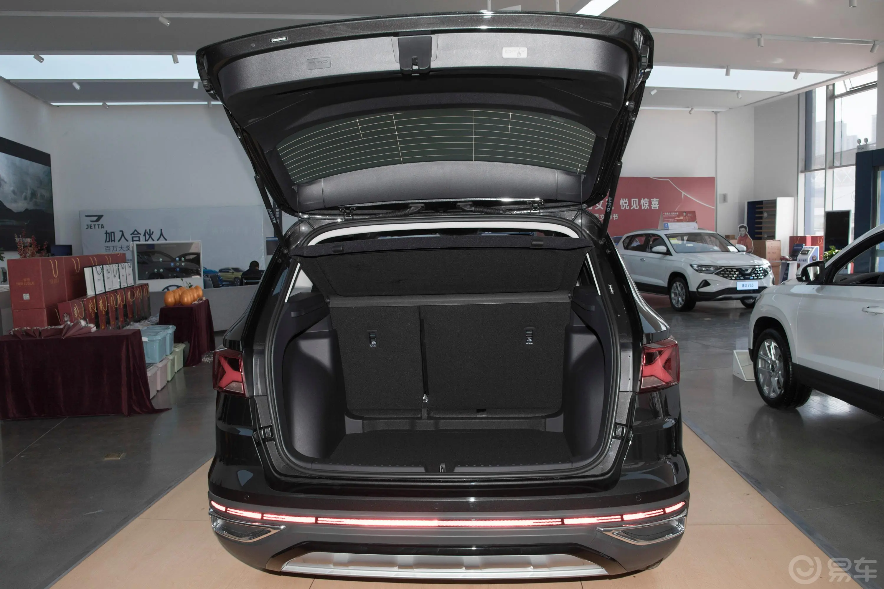 捷达VS7280TSI 自动悦享黑锋版Pro空间