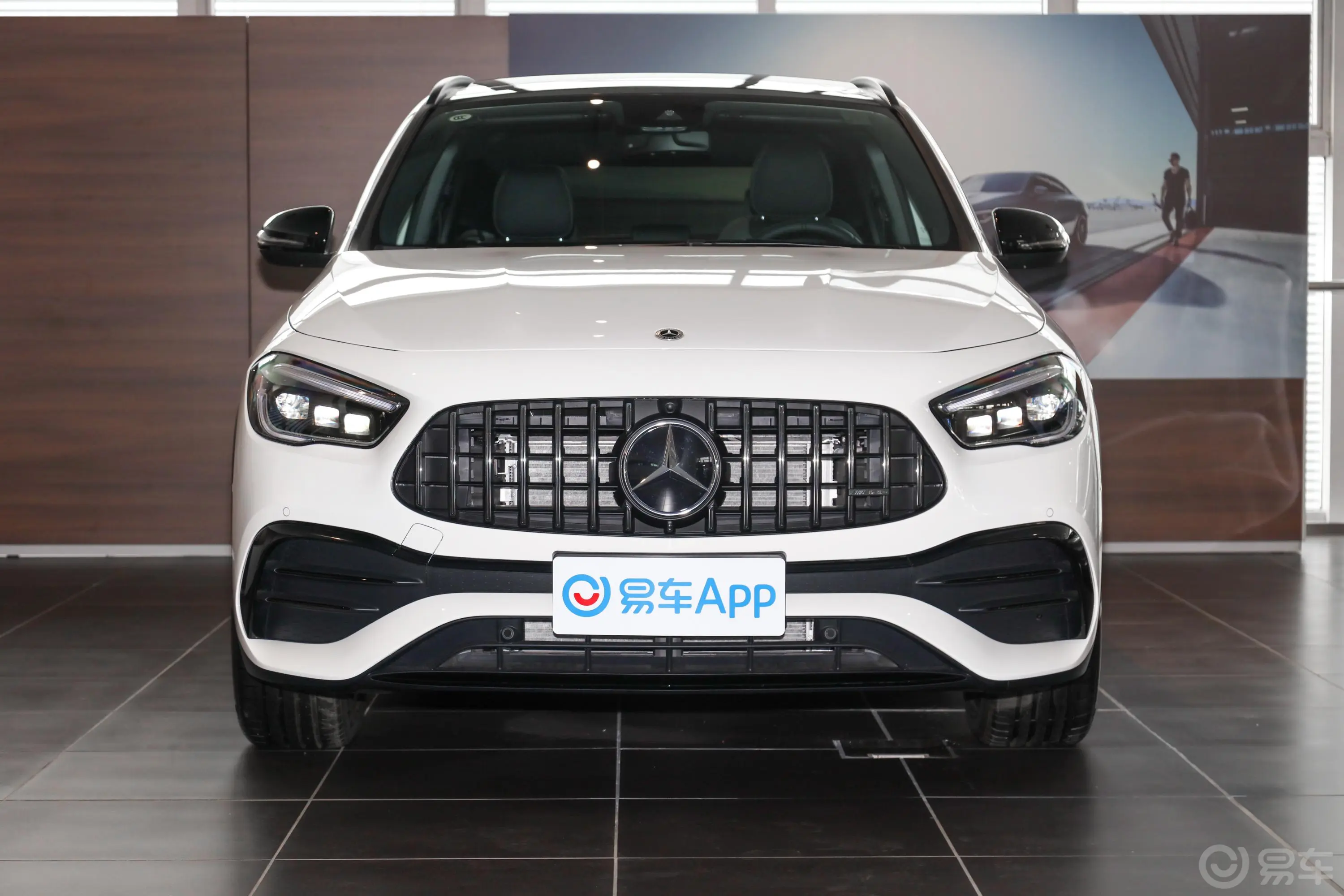 奔驰GLA AMGAMG GLA 35 4MATIC外观