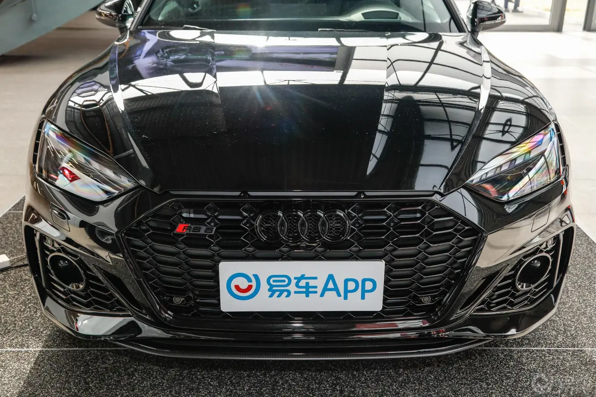 奥迪RS 52.9T Coupe 暗金版外观细节