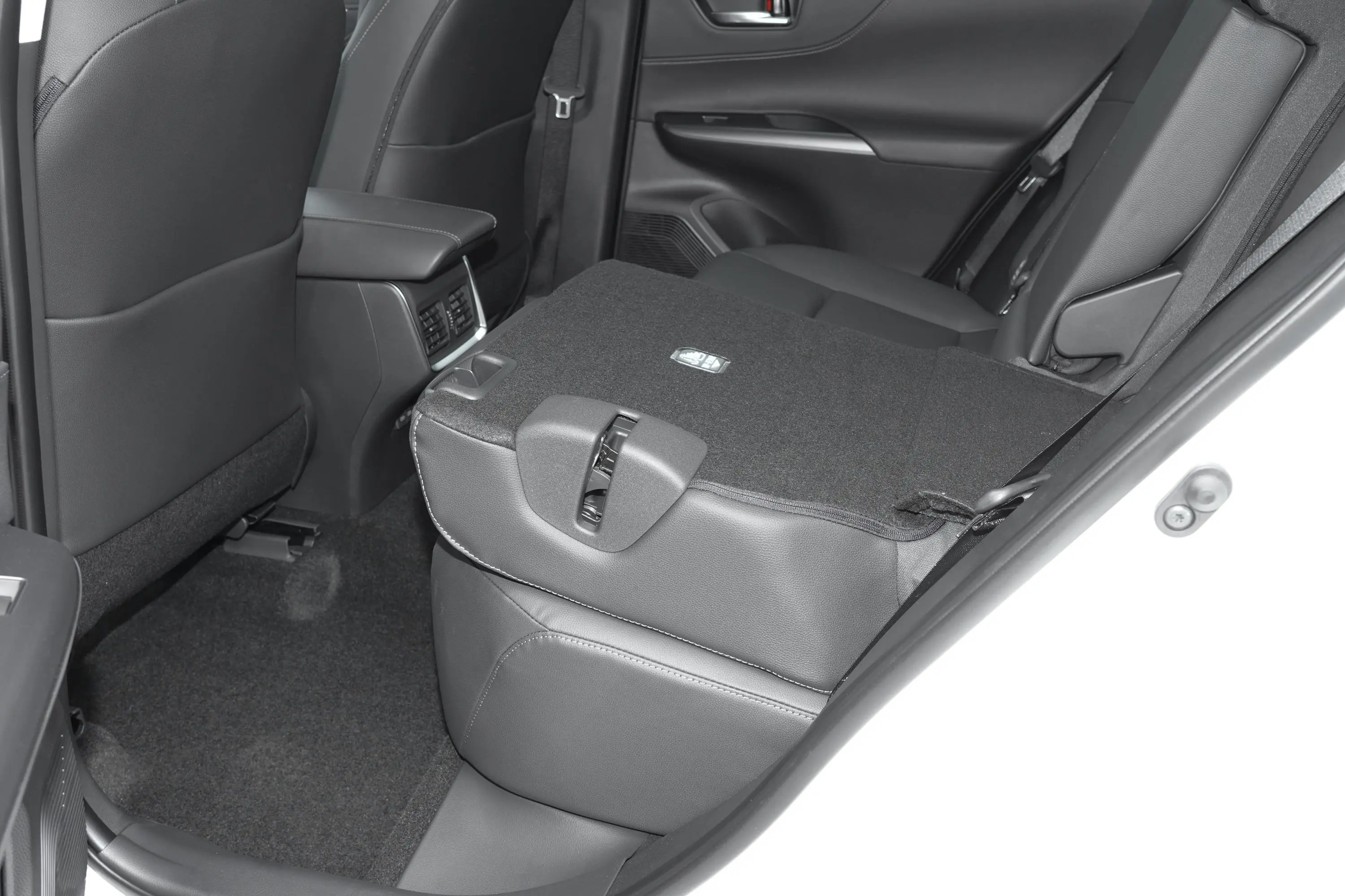 威飒2.0L CVT 两驱 豪华版后排空间