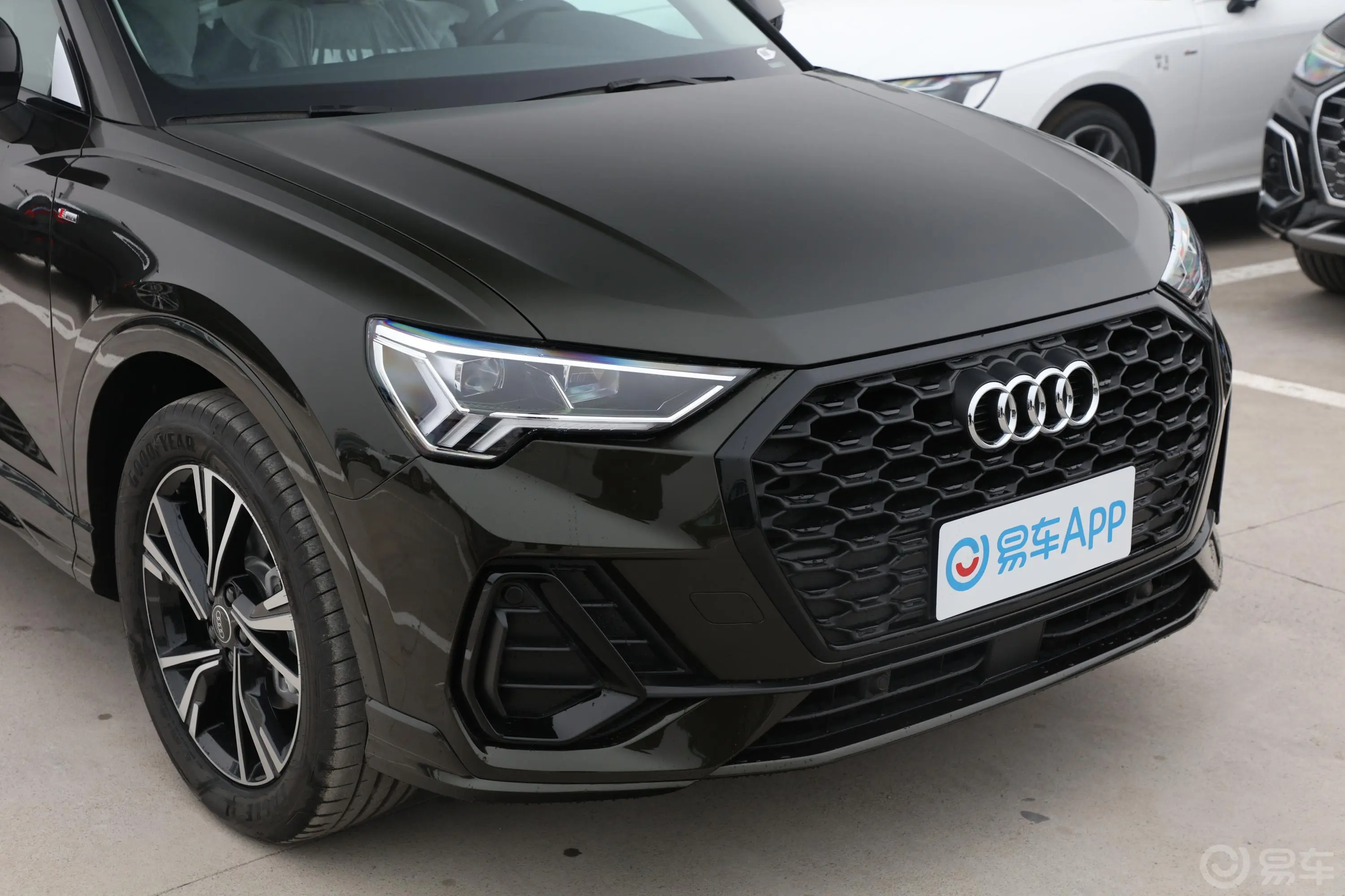 奥迪Q3 Sportback40 TFSI 时尚型外观