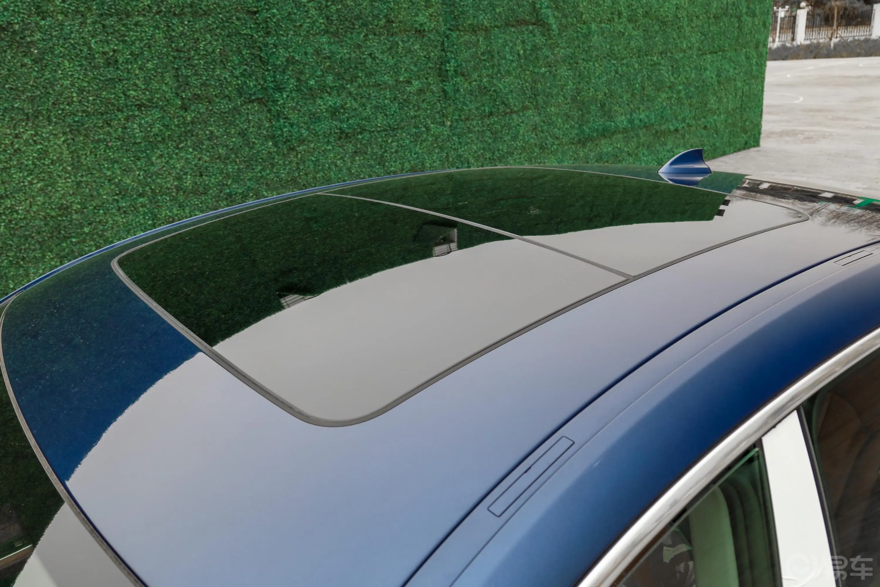 宝马6系GT630i 豪华设计套装天窗