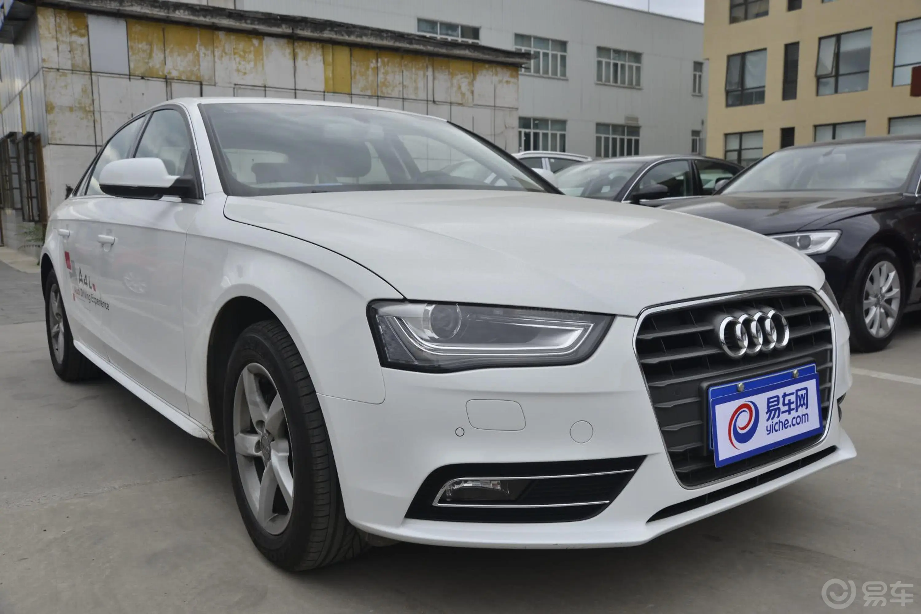 奥迪A4L35 TFSI 自动 标准型外观