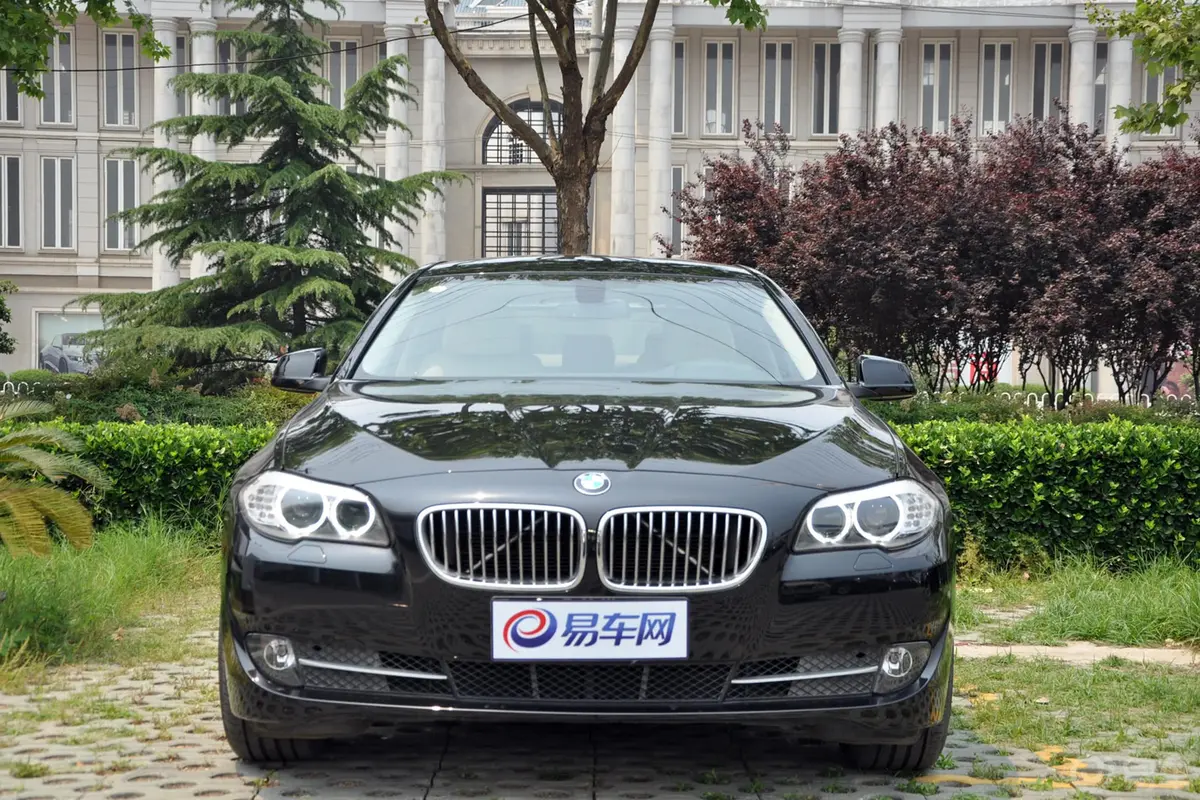 宝马5系530Li 豪华型外观