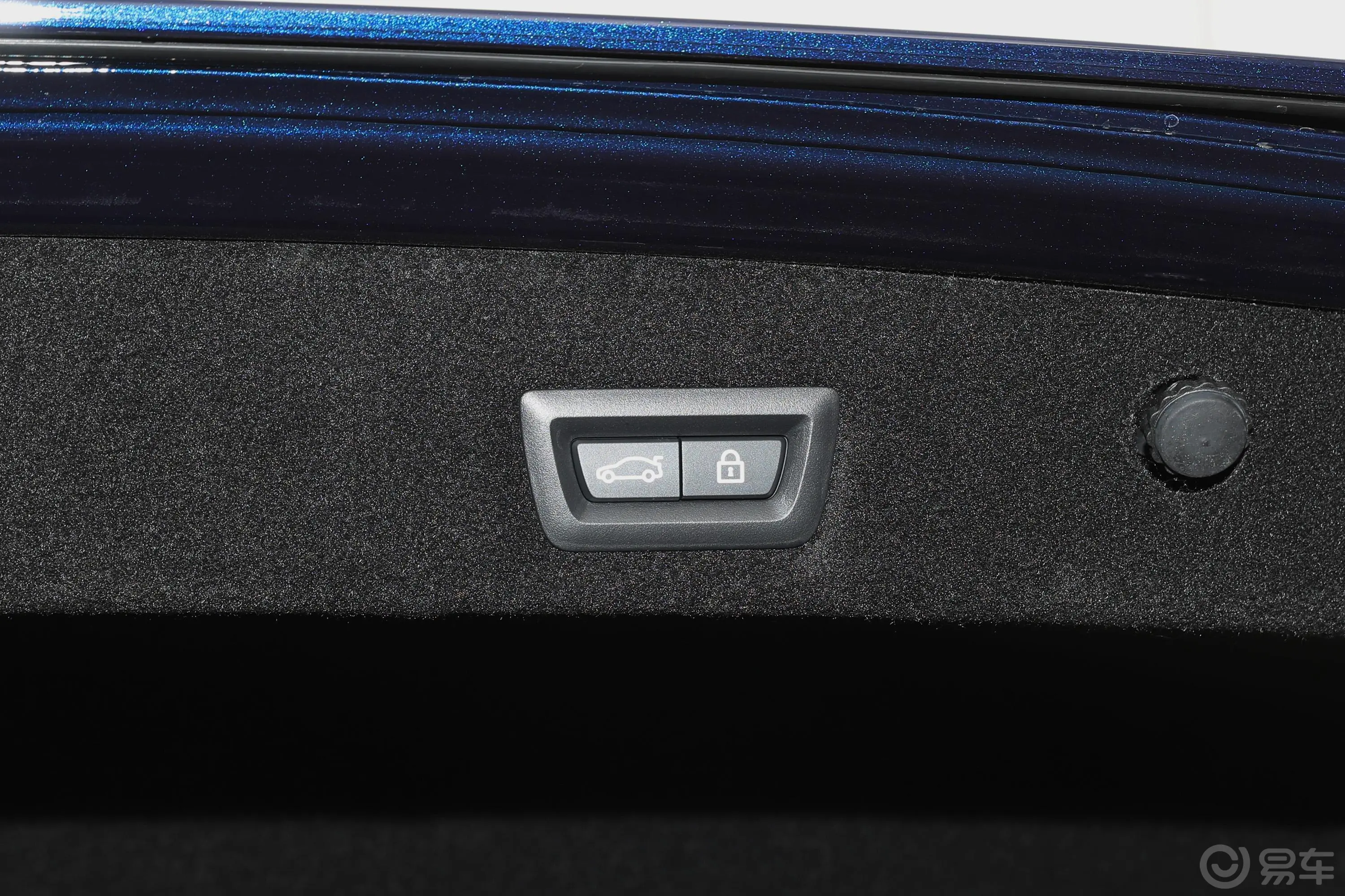 宝马7系740Li xDrive 行政型 豪华套装空间