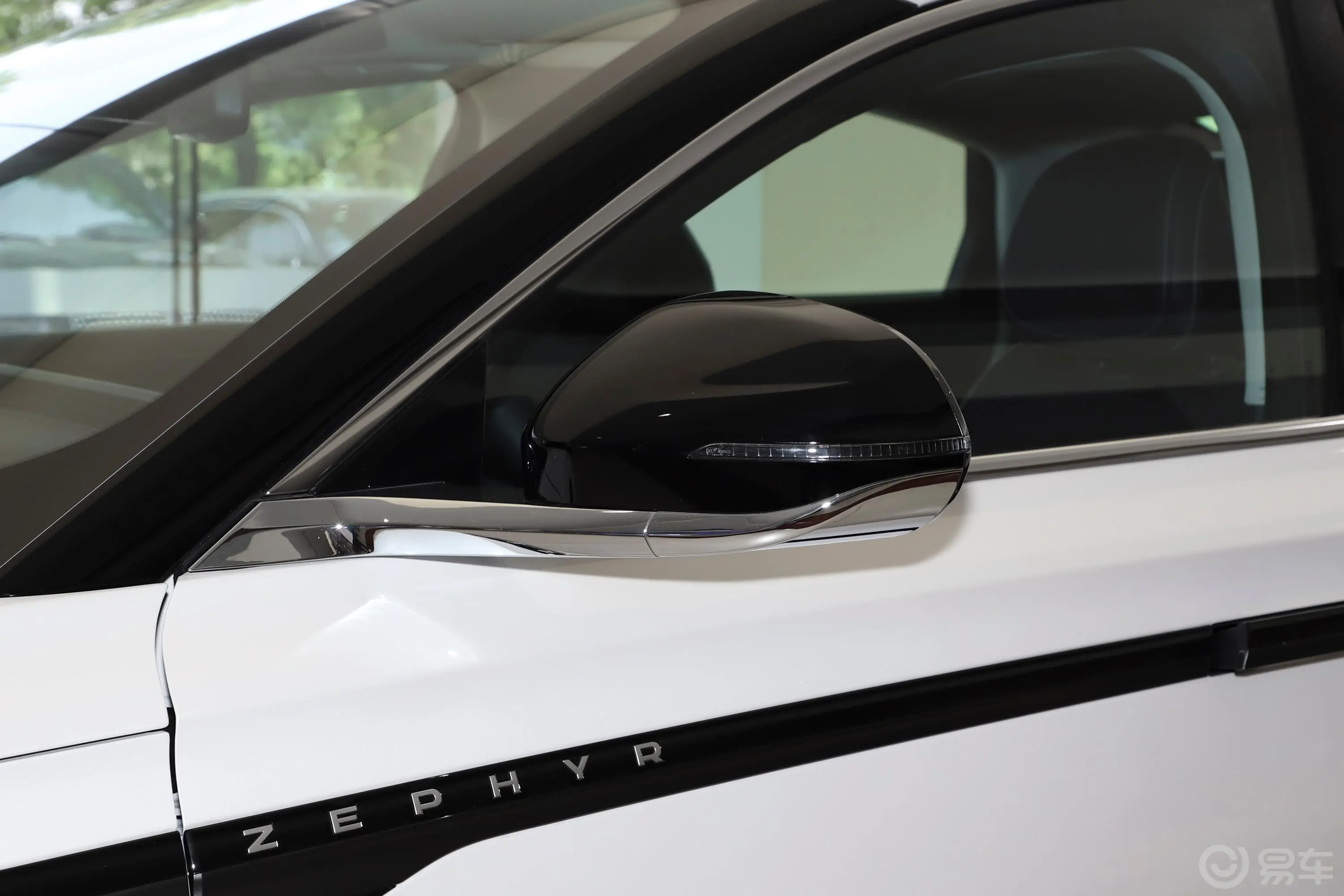 林肯Zi酷 2.0T 尊享版主驾驶后视镜背面