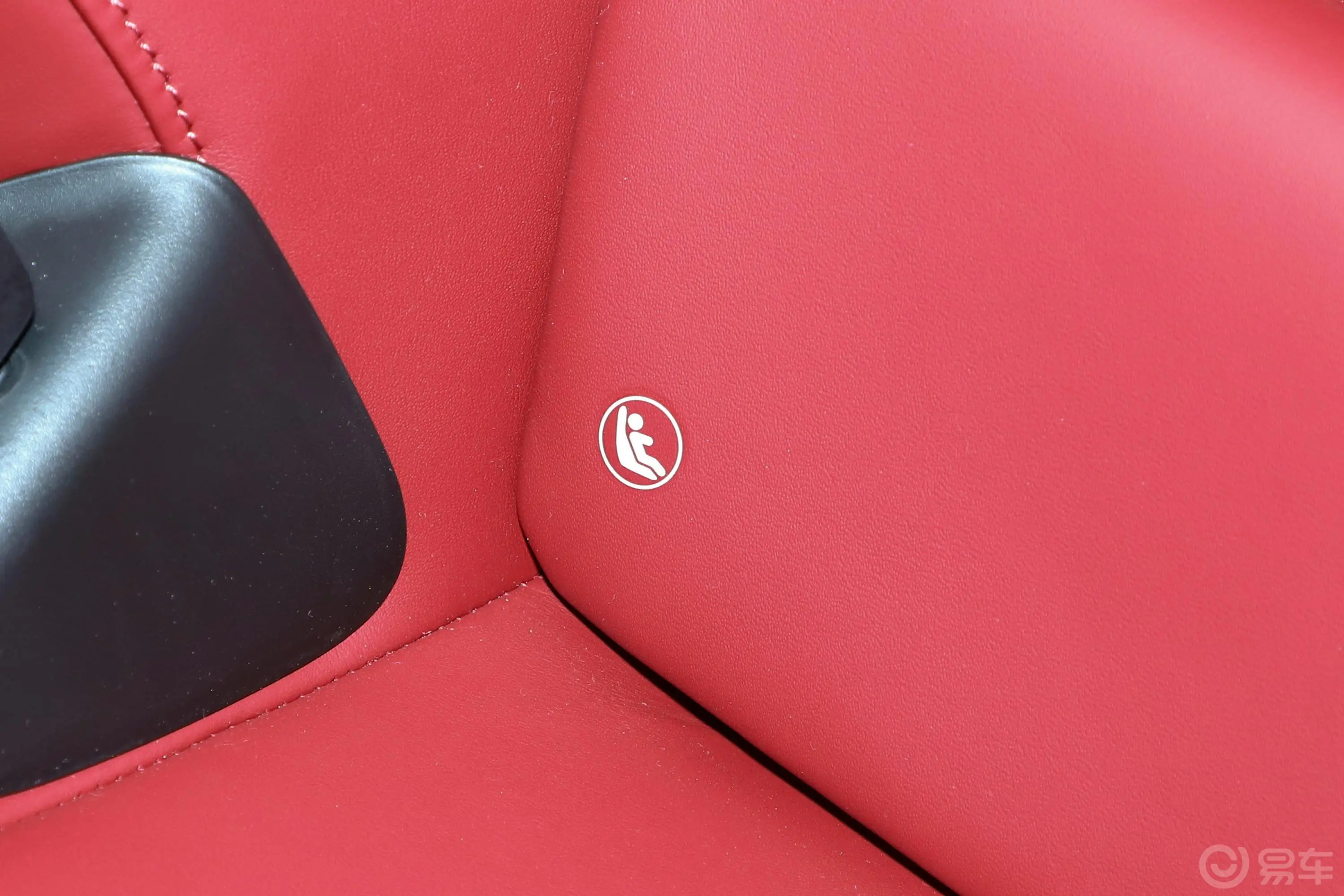 保时捷911Carrera Cabriolet 3.0T儿童座椅接口