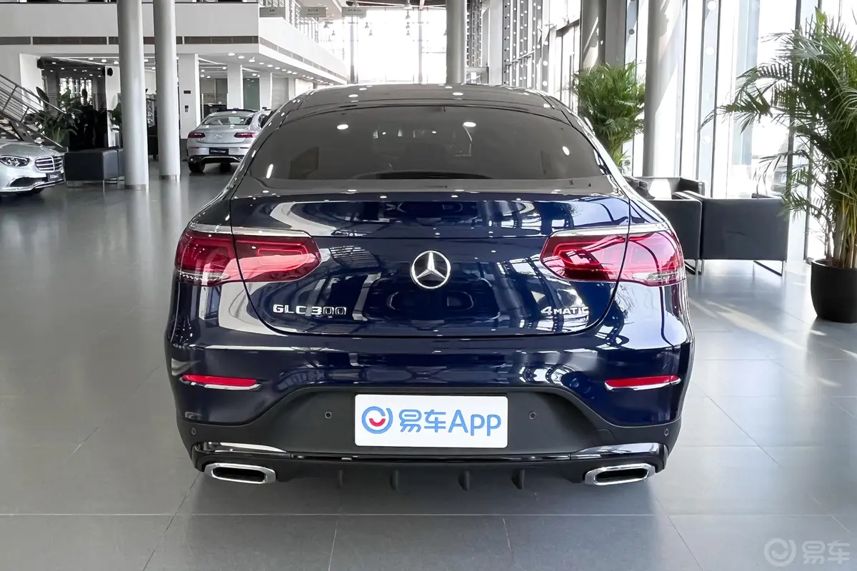 奔驰GLC轿跑改款 GLC 300 4MATIC 轿跑SUV外观