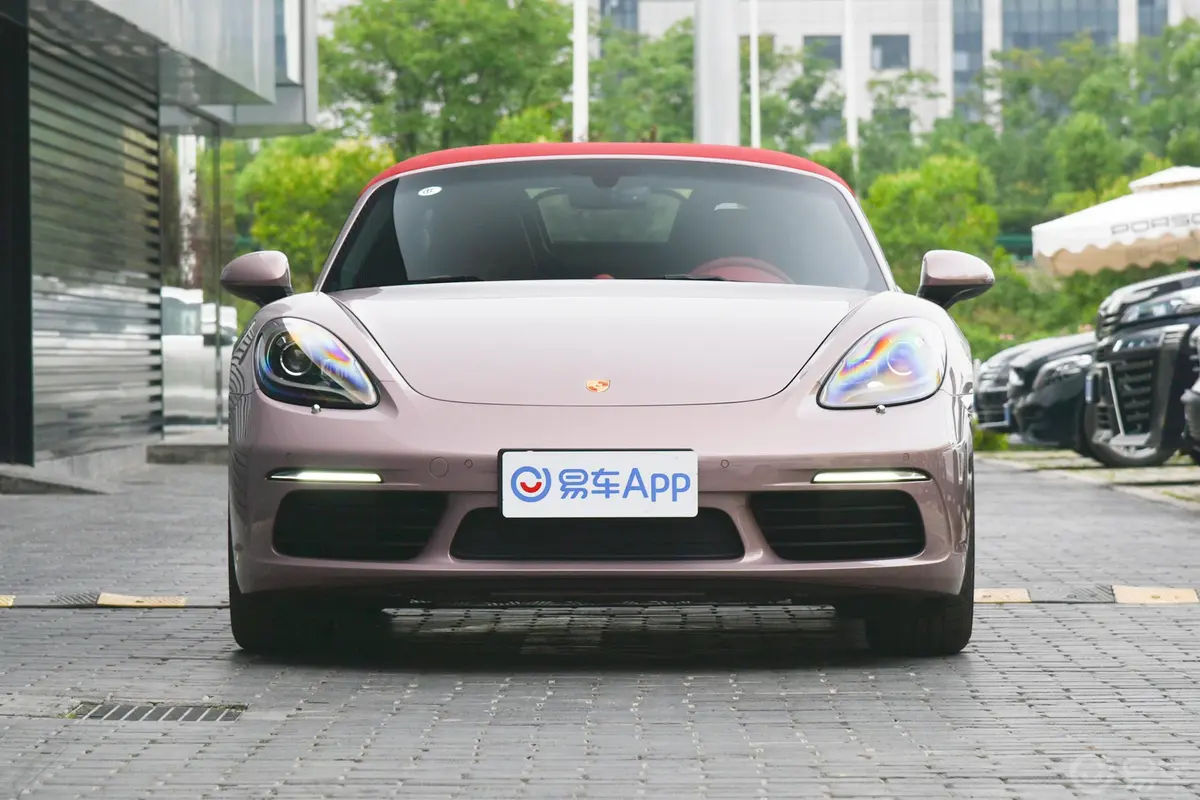 保时捷718Boxster 2.0T正前水平