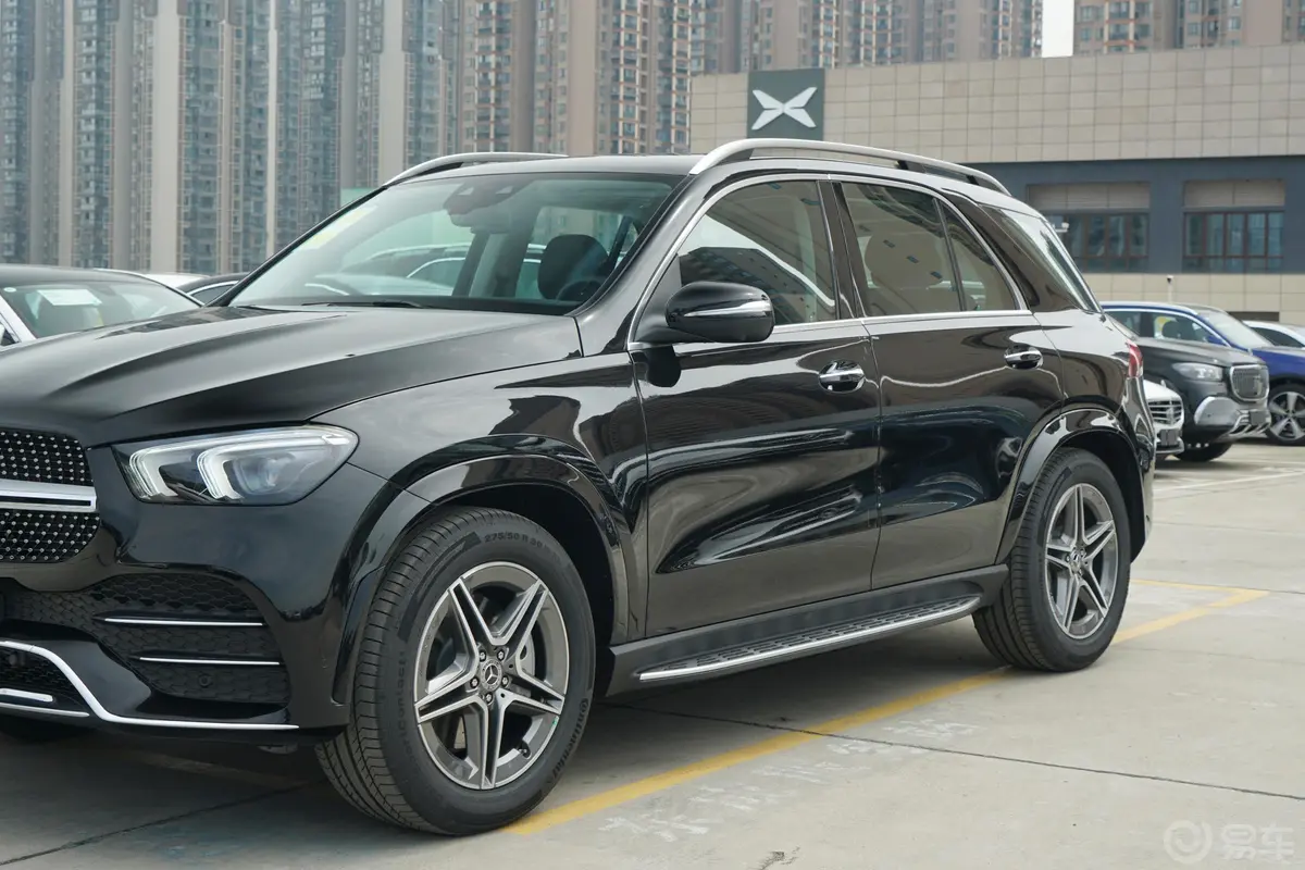 奔驰GLE改款 GLE 450 4MATIC 豪华型外观