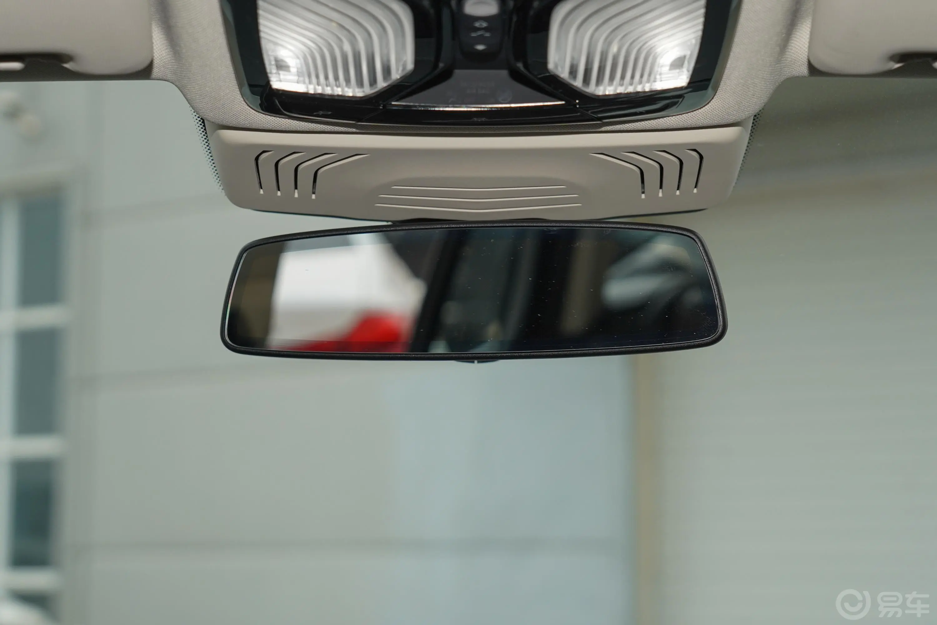 宝马X3改款 xDrive 30i 领先型 M曜夜套装内后视镜