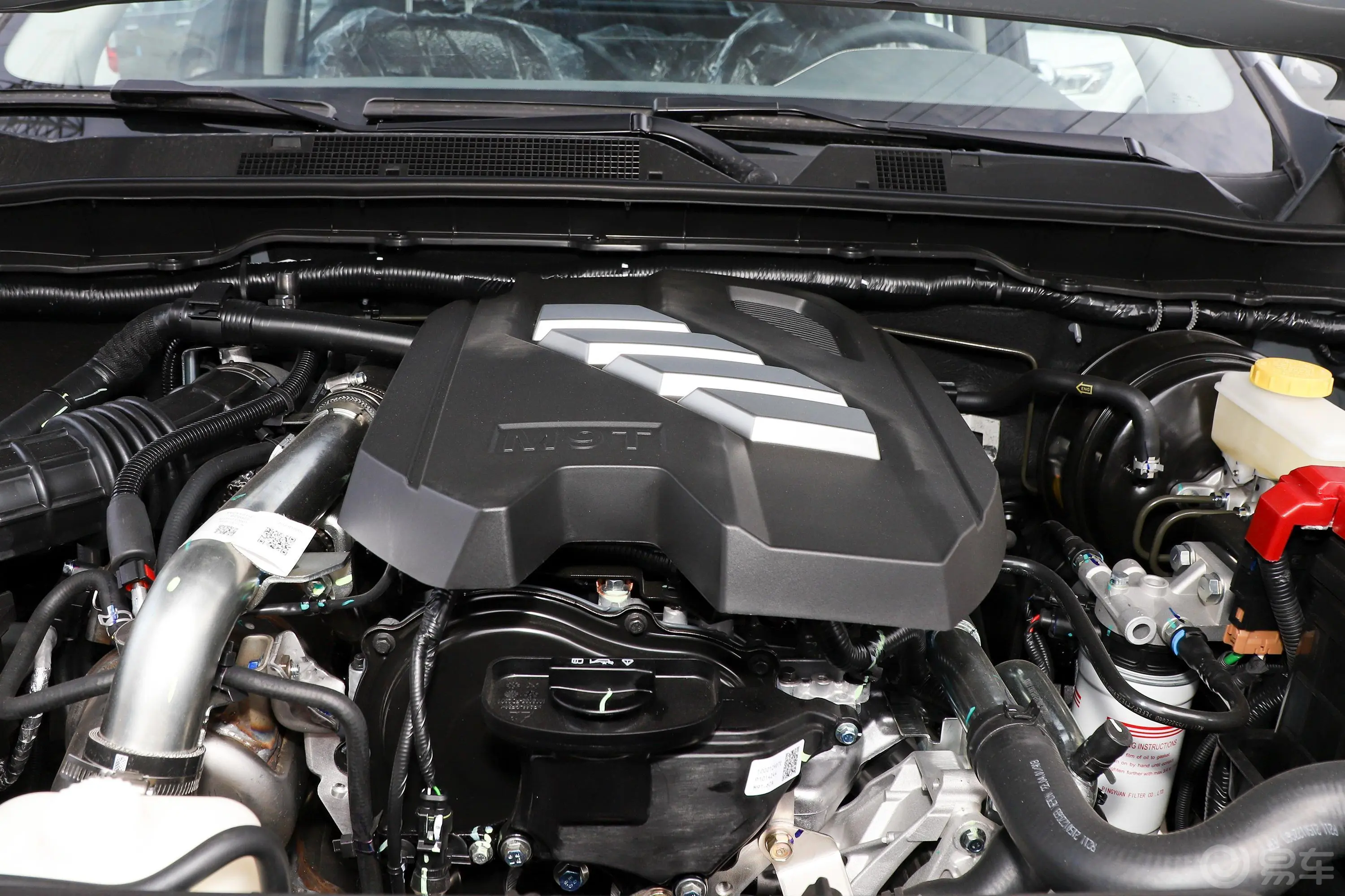 锐骐72.3T 自动四驱标准货箱标准型 柴油发动机特写